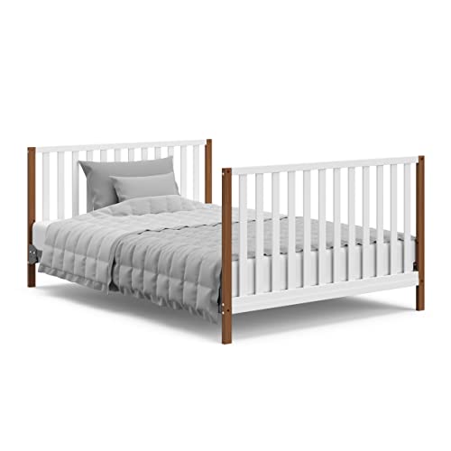 Modern Pacific 4-in-1 Convertible Crib with Adjustable Mattress Base