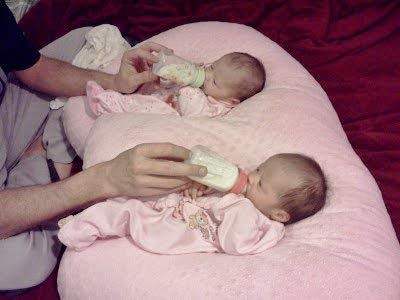 PILLOW - Pink - 6 uses in 1 Twin Pillow ! Breastfeeding