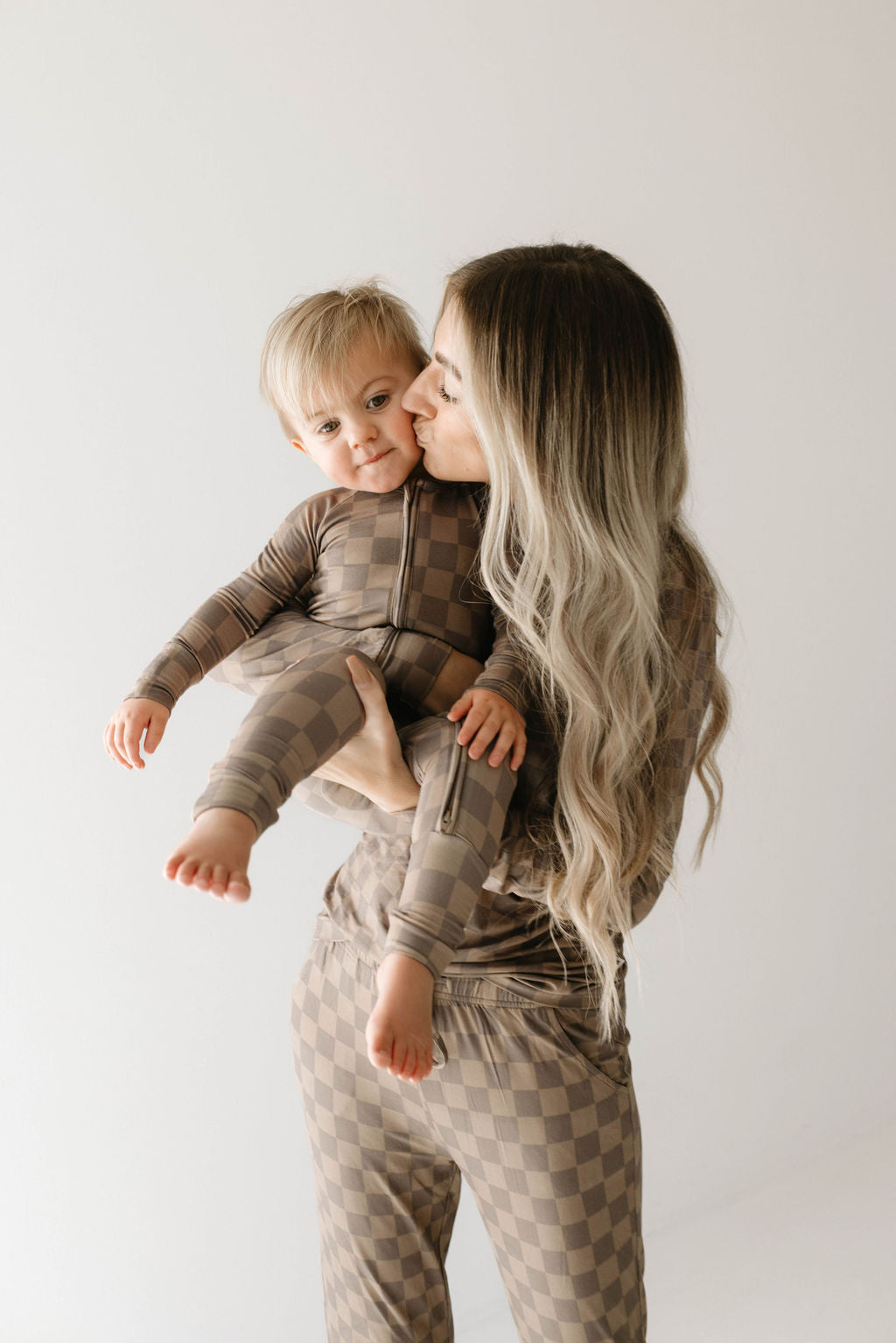 Women's Long Sleeve Bamboo Pajama | Faded Brown Checkerboard