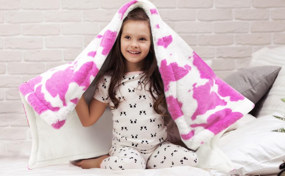 Oversized Reversible Fleece Throw Blanket 70 x 50 Inch Cable Knit Faux Fur