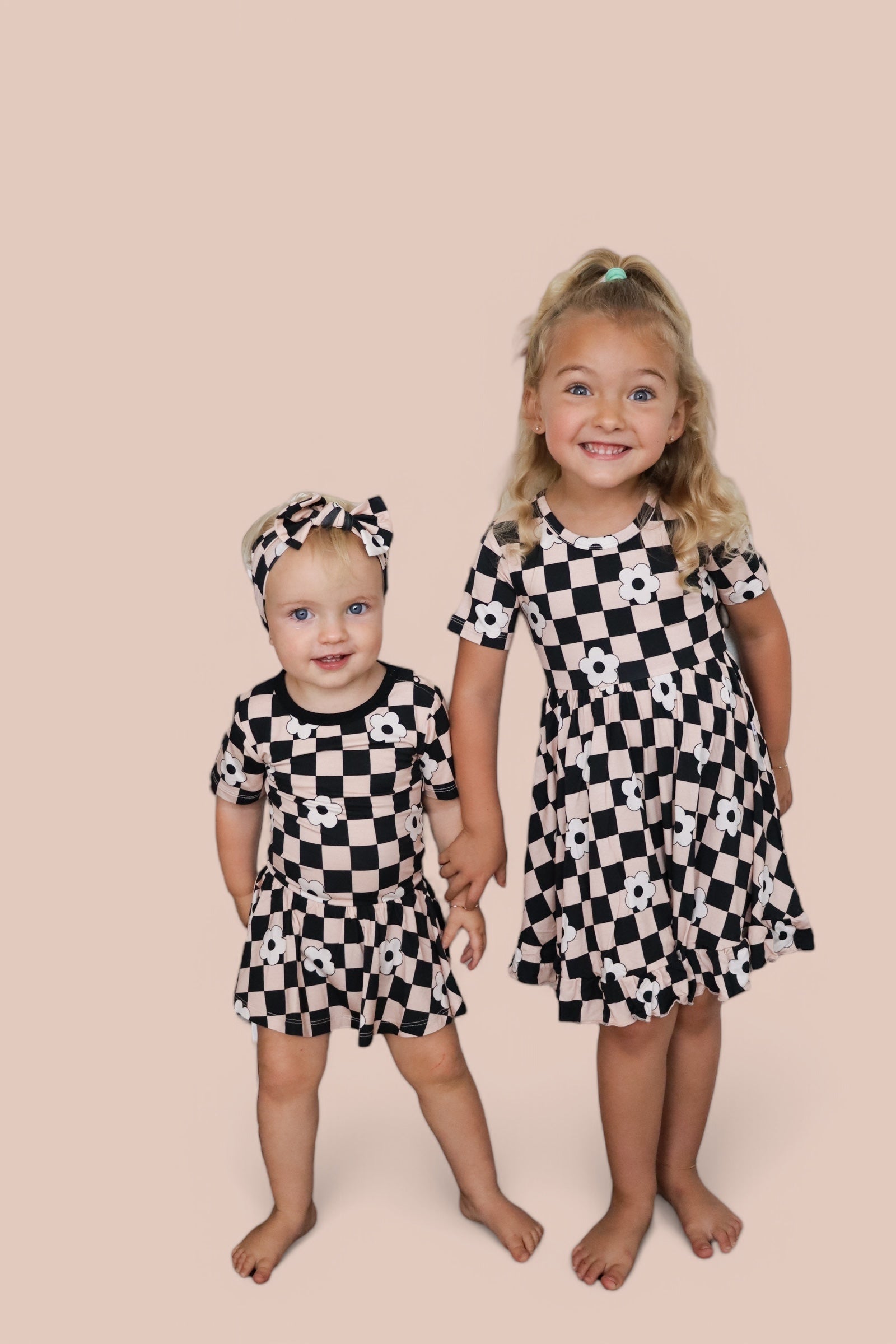 RETRO DAISY CHECKS DREAM SHORT SLEEVE RUFFLE DRESS