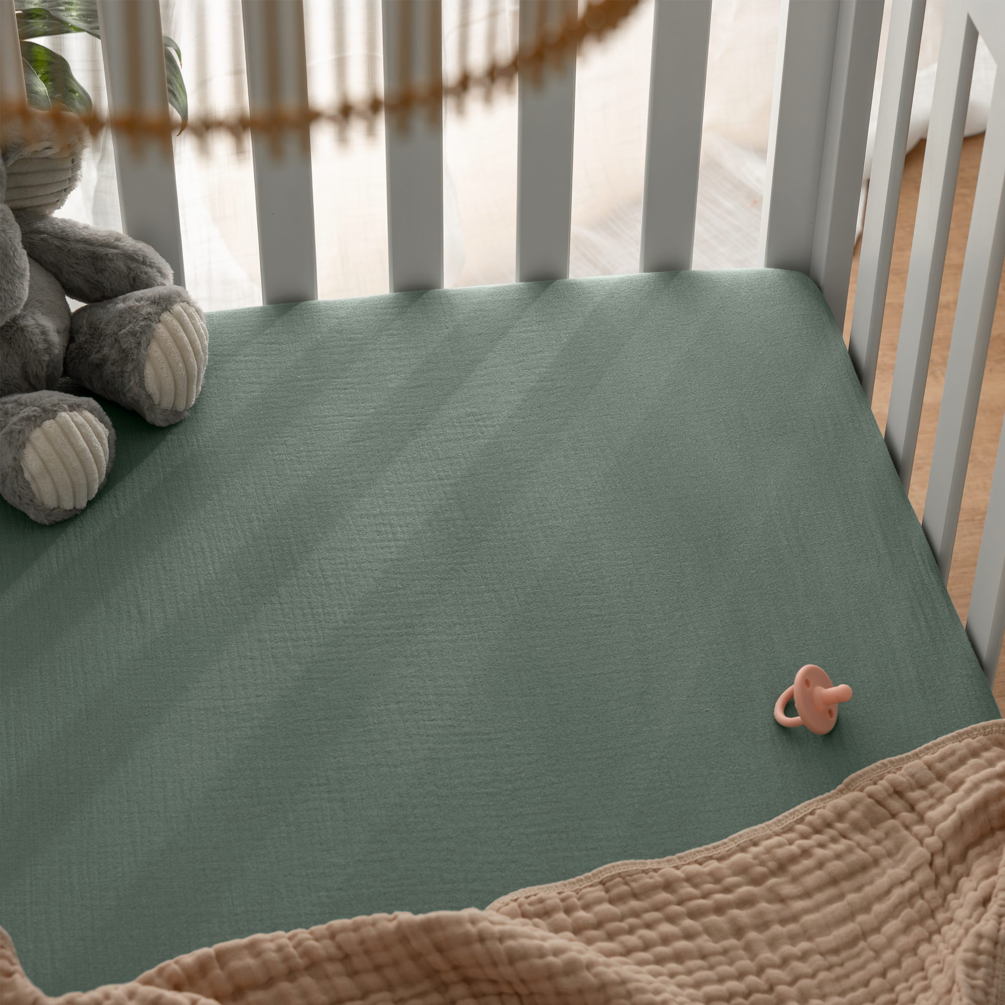 Muslin Fitted Crib Sheets, 2 Pack in Fern and Cream