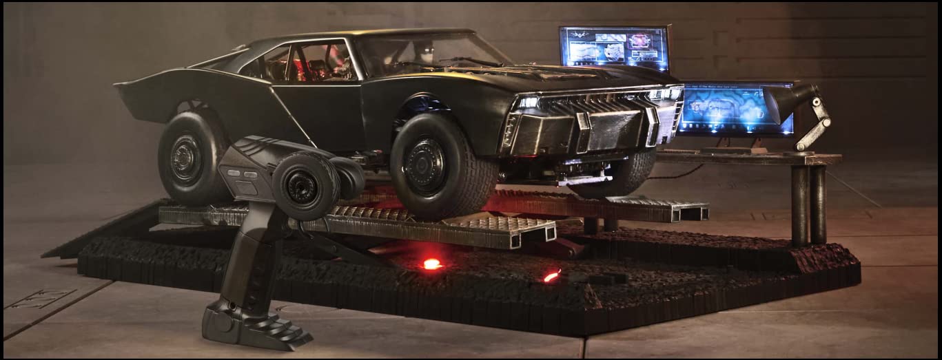 RC The Batman Batmobile, Remote-Controlled 1:10 Scale Toy Vehicle HCD18