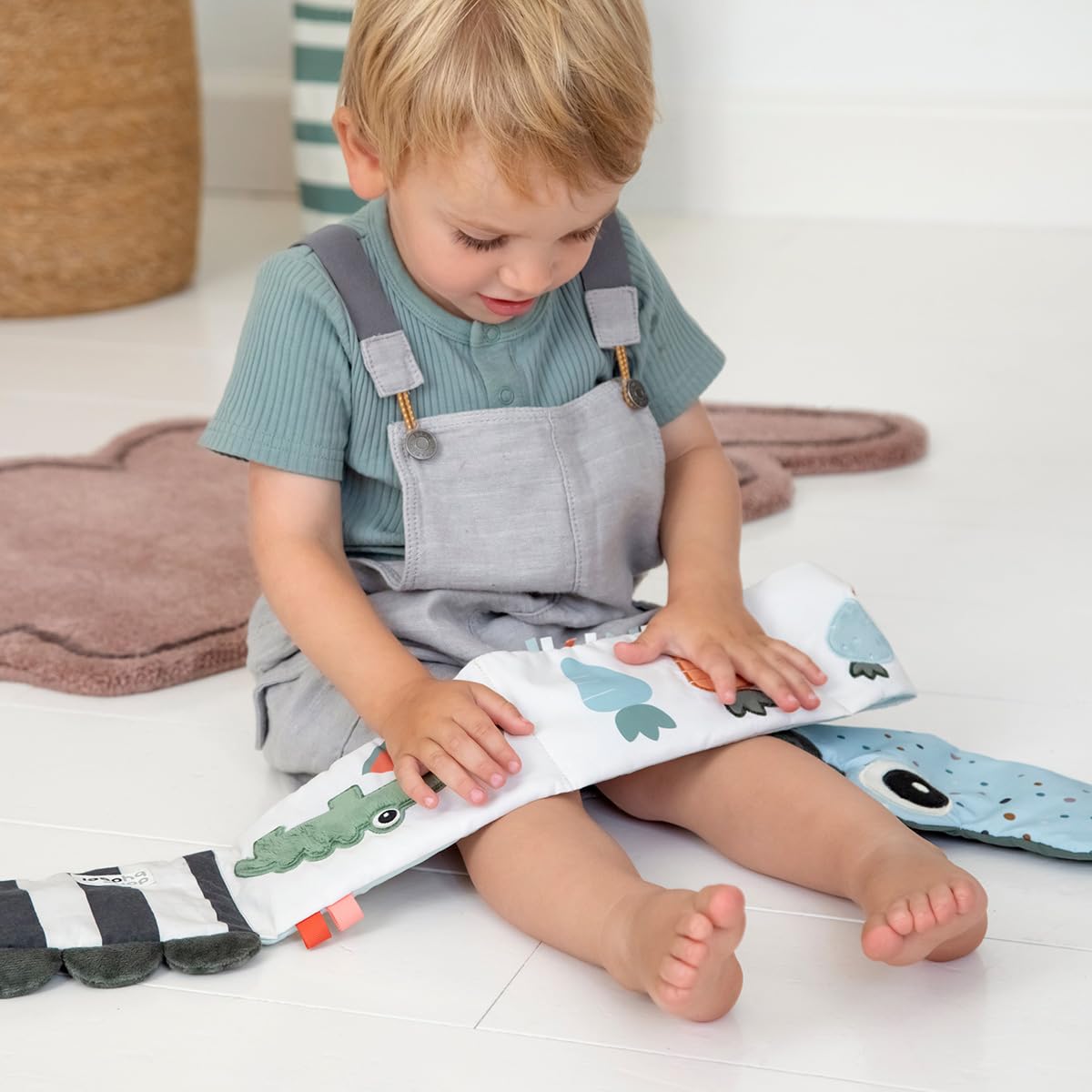 Tummy Time Activity Toy with Fold-Out Soft Book Croco Green