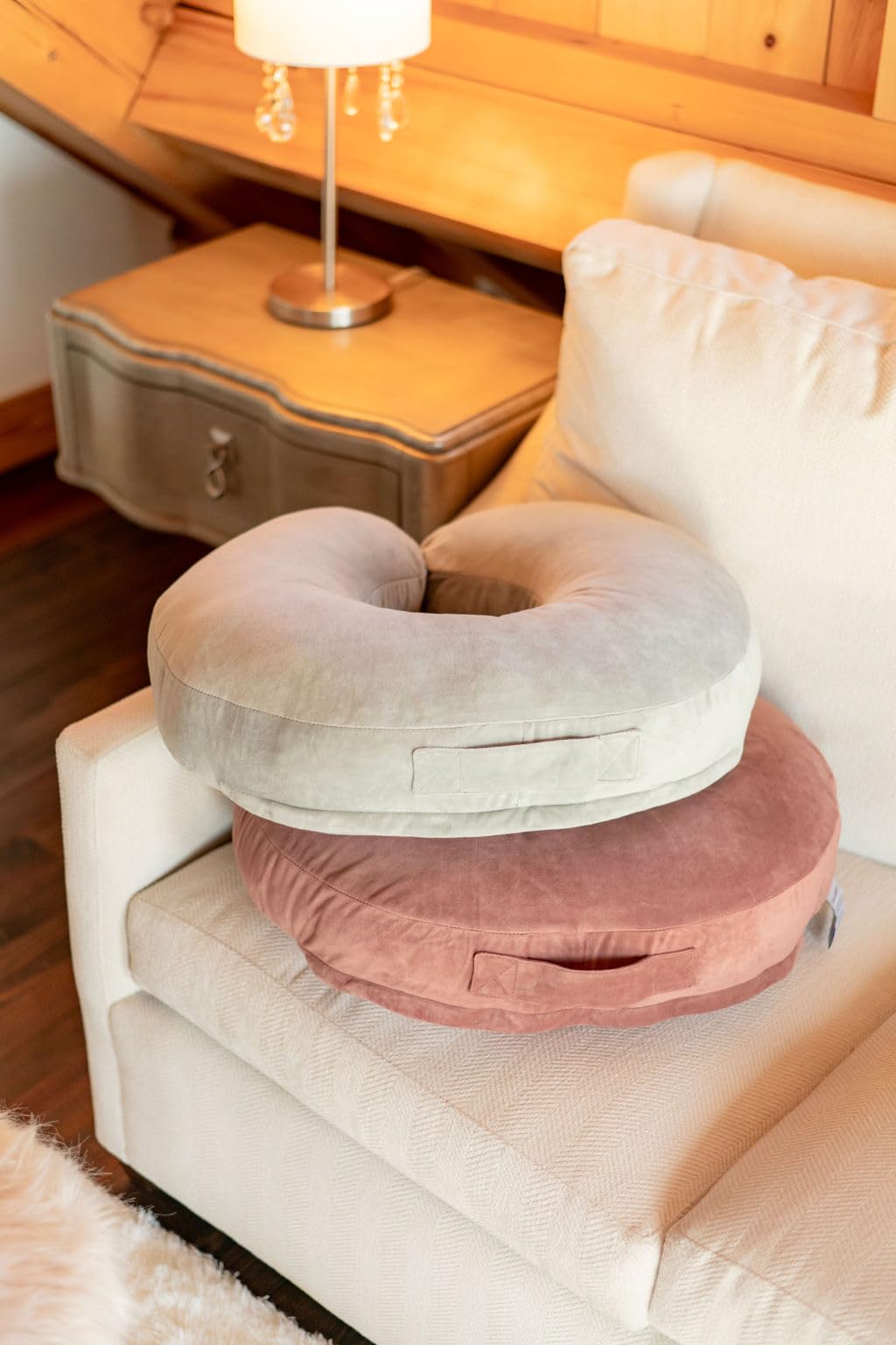 Pillow-Patented Integrated Nursing Cover! A Must-Have