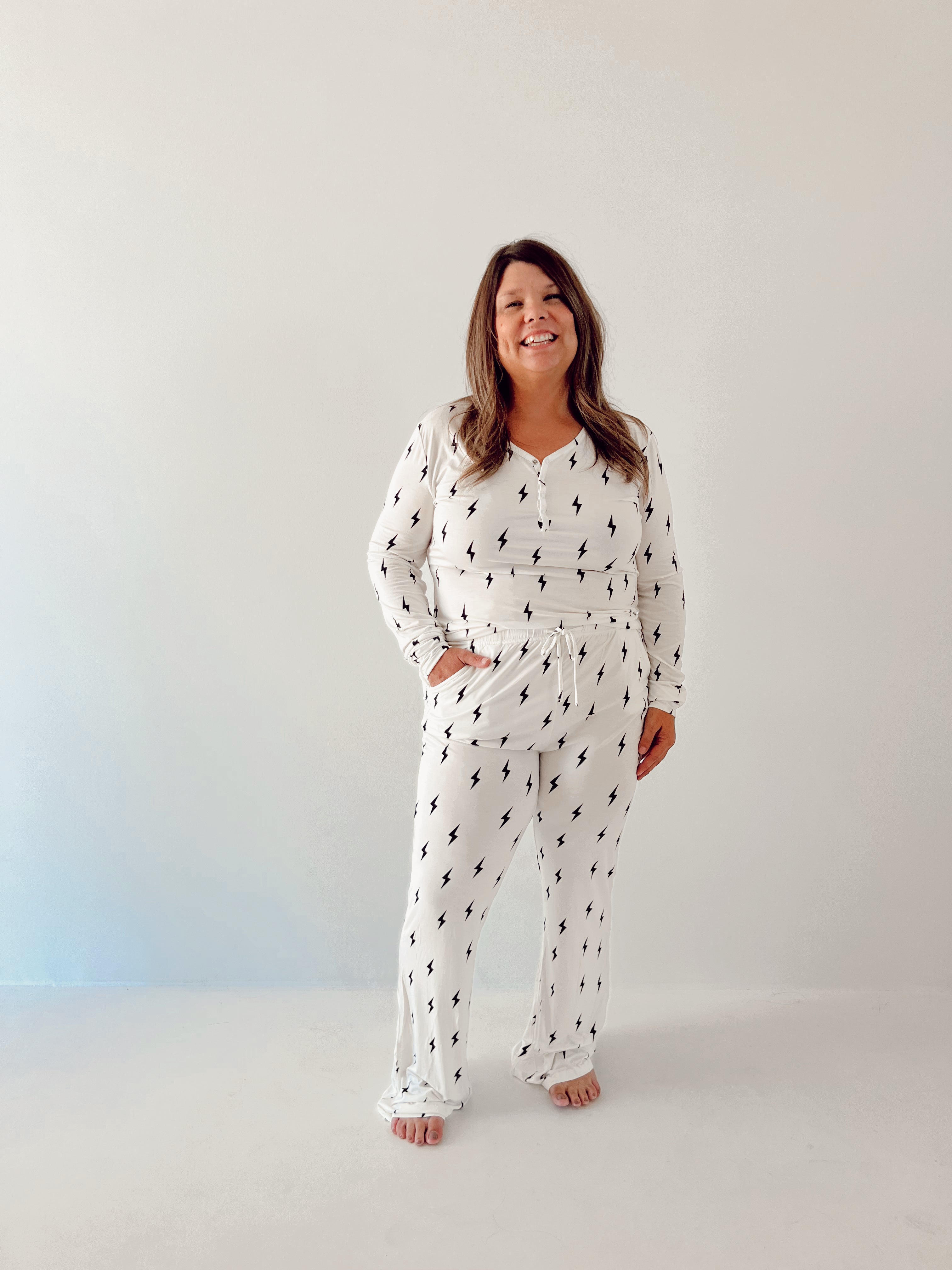 Women's Long Sleeve Bamboo Pajama | White & Black Lightning Bolt