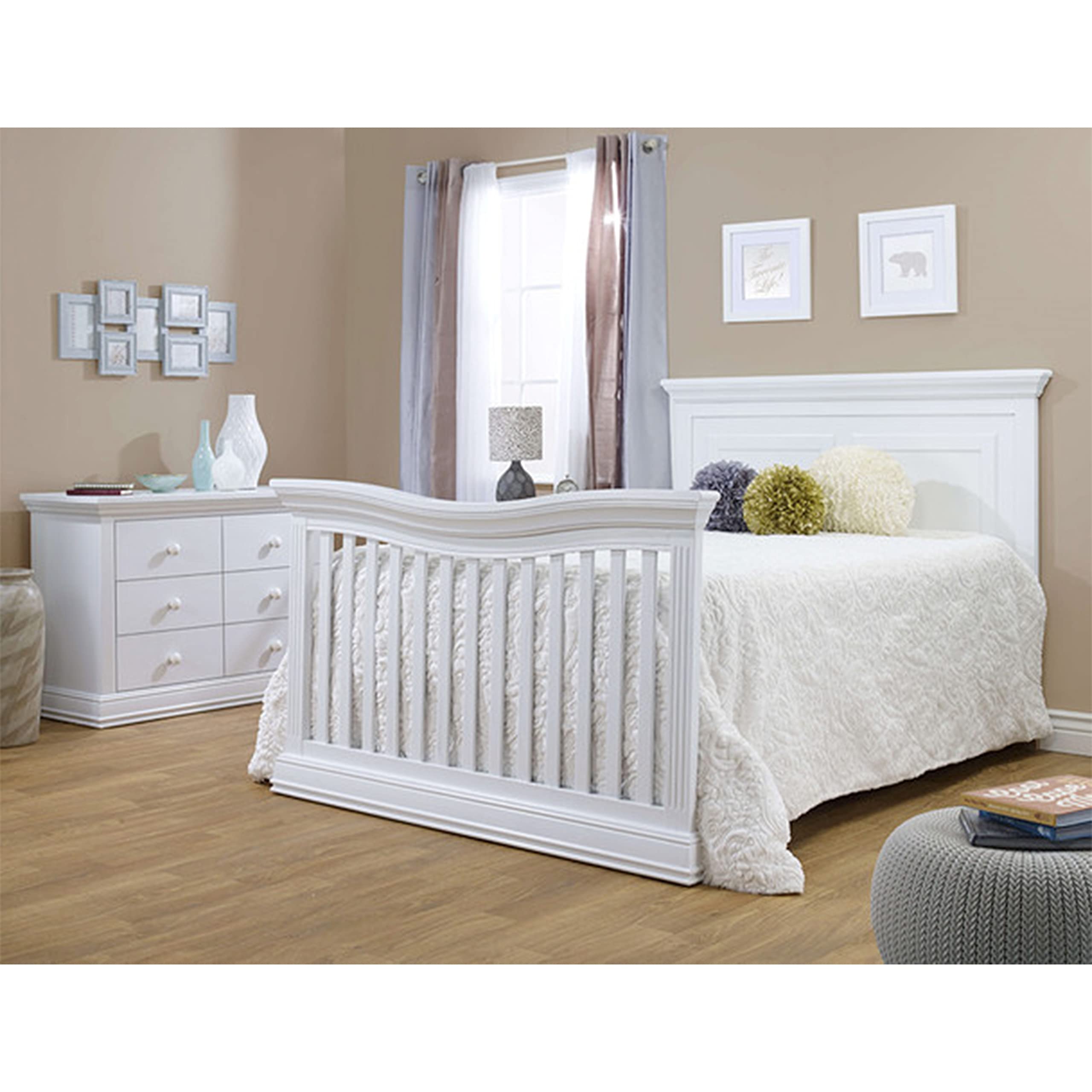 Furniture Paxton Crib, Classic 4-In-1 Convertible Crib, Made of Wood, Non-Toxic Finish