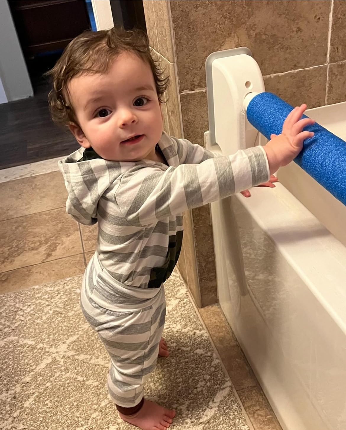 Bathtub Baby Gate Toddler Safety Bar - Non Slip Adjustable Height Bar for Baby Proofing
