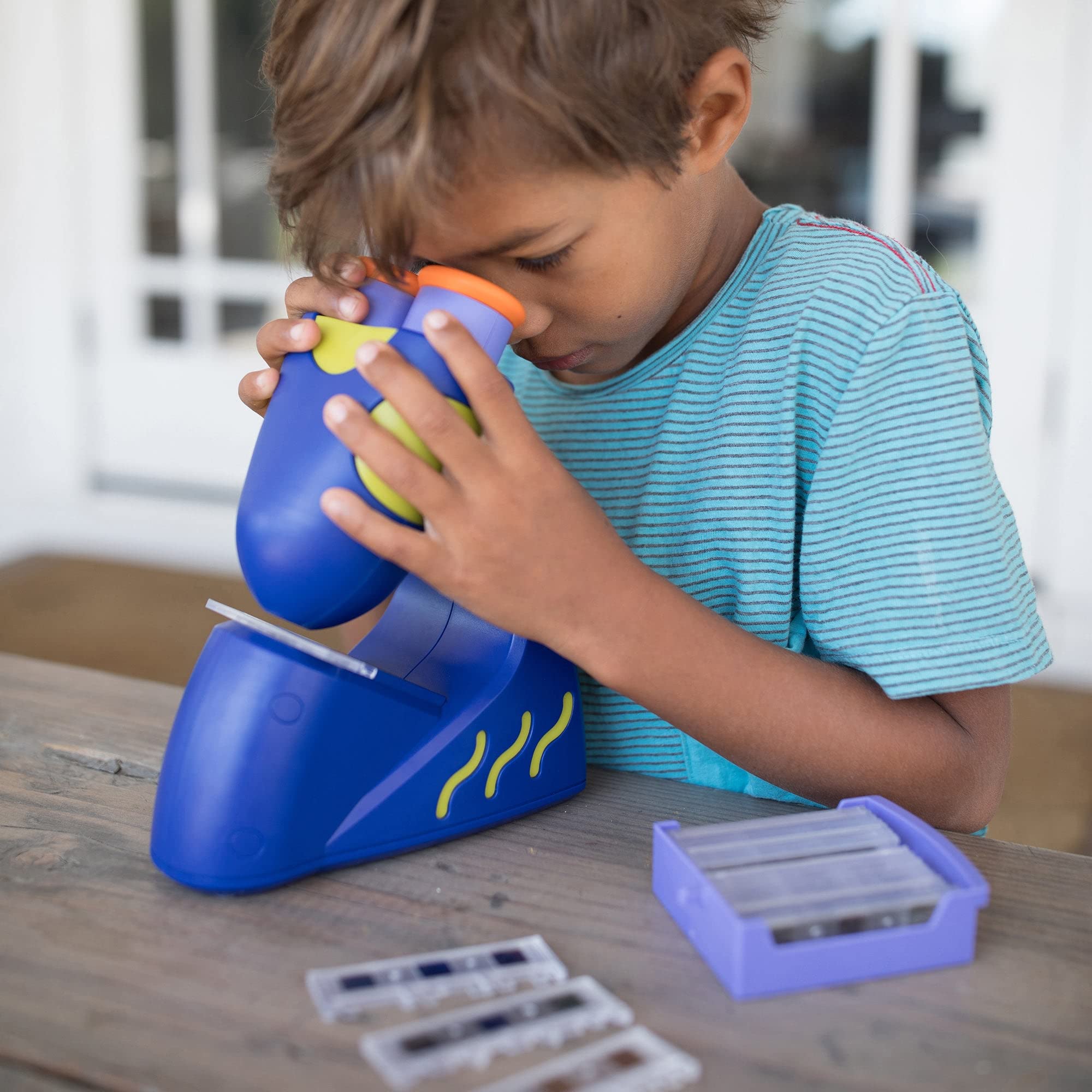 GeoSafari Jr. Talking Microscope Featuring Bindi Irwin: Microscope for Kids