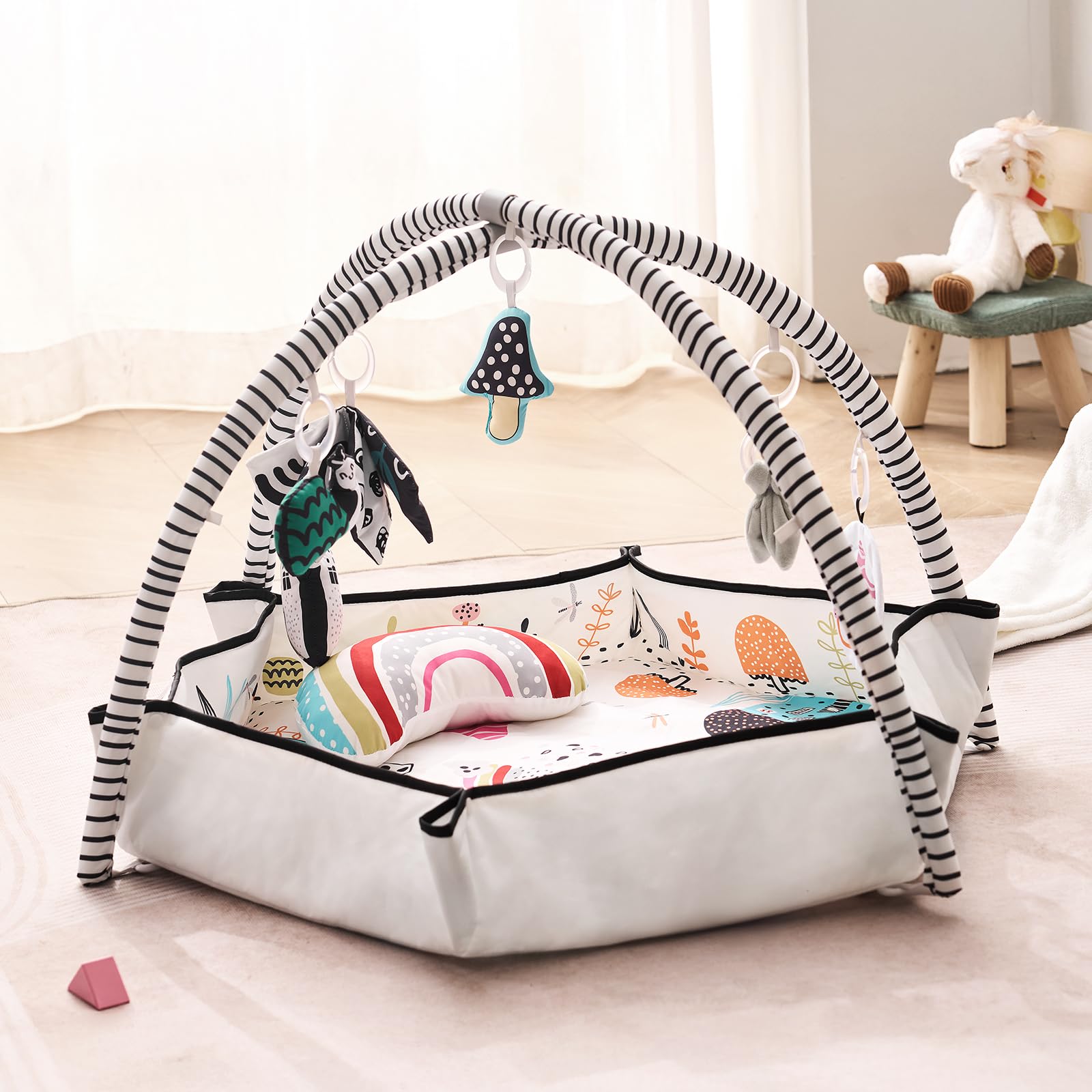 Baby Play Gym Mat, Tummy Time Mat with 6 Detachable Sensory Toys
