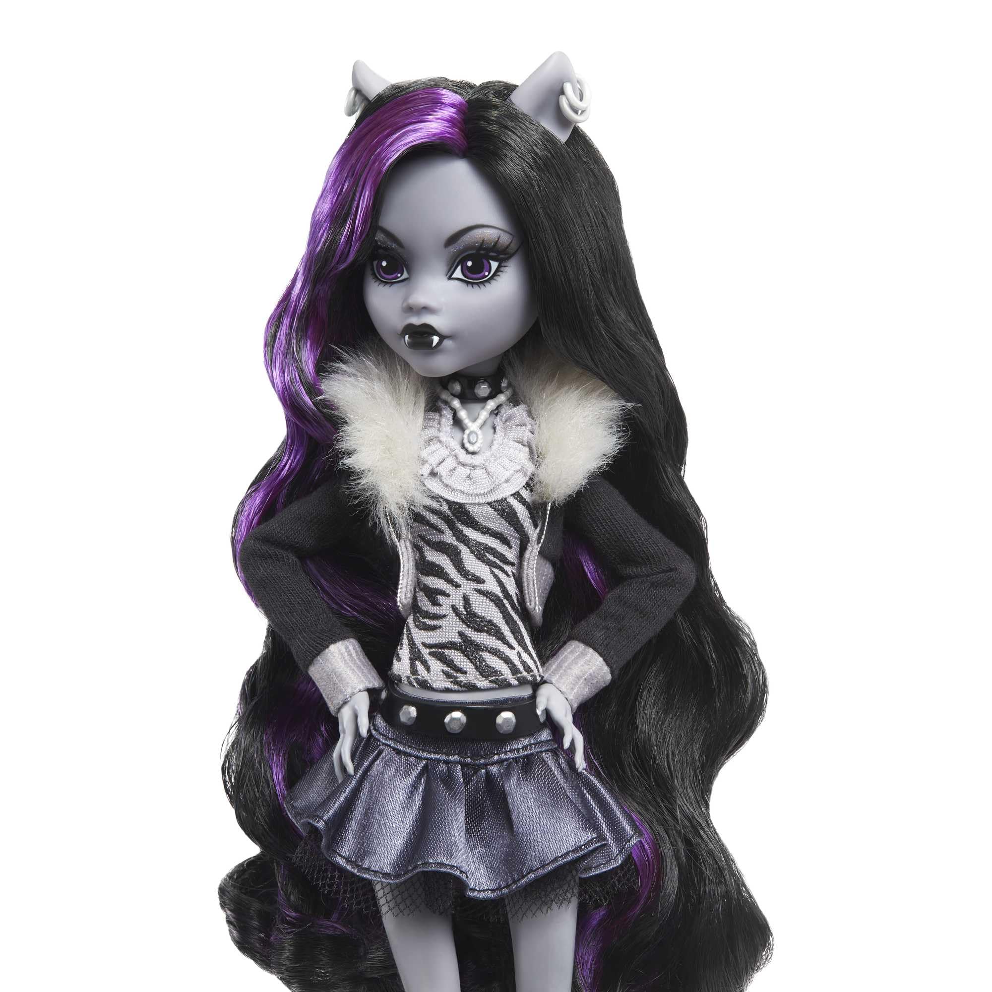 Reel Drama Doll, Clawdeen Wolf in Black and White, Collectible Reproduction with Doll-Size
