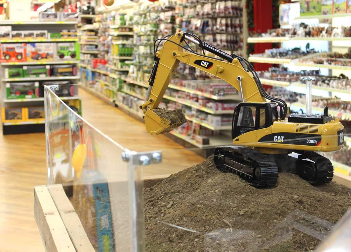330D L Diecast Premium Radio Control Excavator, 1 of ONLY 1000 Units Worldwide 28001