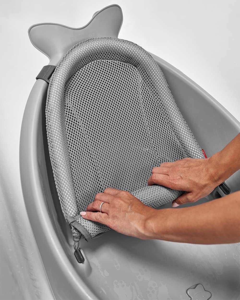 Infant Bath Tub 3-Stage Grow With Baby Smart Sling MOBY Bathtub Grey Age 0+