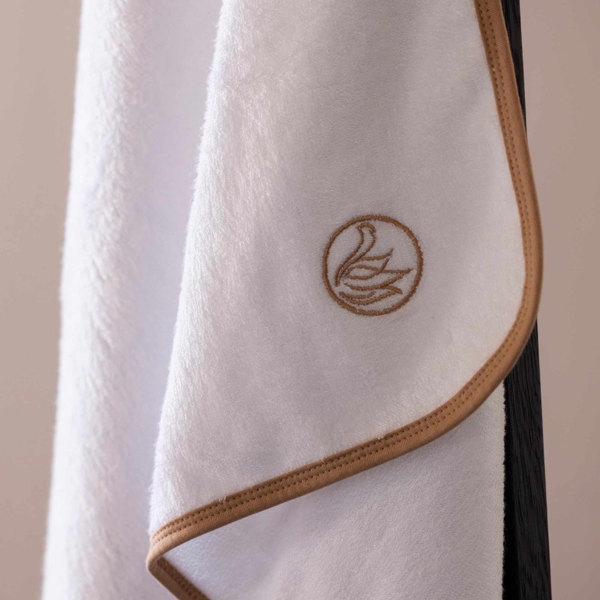 Towel - 35x35 XL, Ultra-Soft & Absorbent, Rayon from Bamboo, Gift-Ready