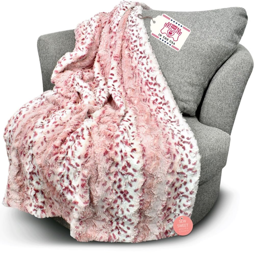OMG Nicole Luxurious Ultra Soft Minky Blanket, Wild Lynx in Wild Rose,