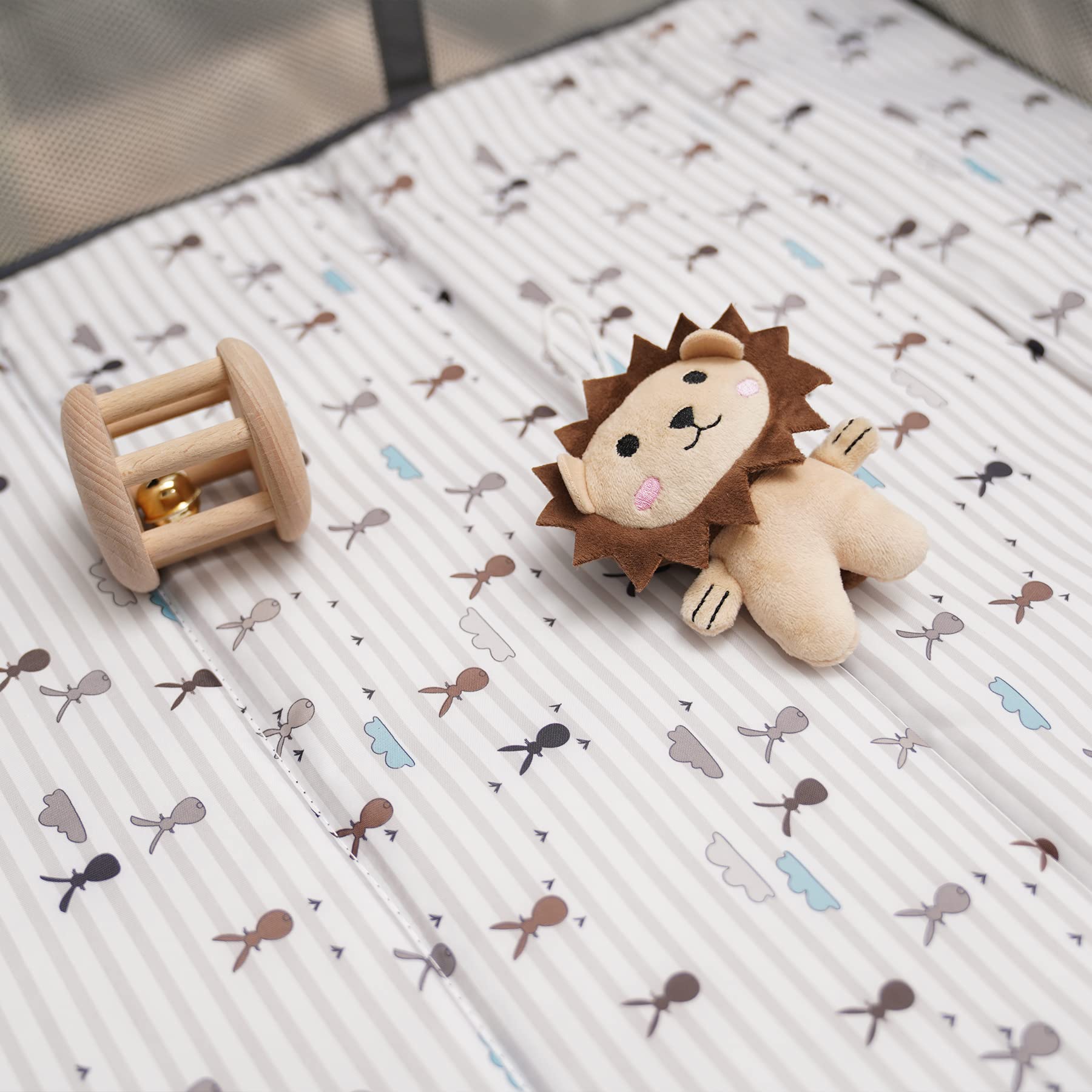 Portable Playard,Sturdy Play Yard with Padded Mat and Toy bar with Soft Toys