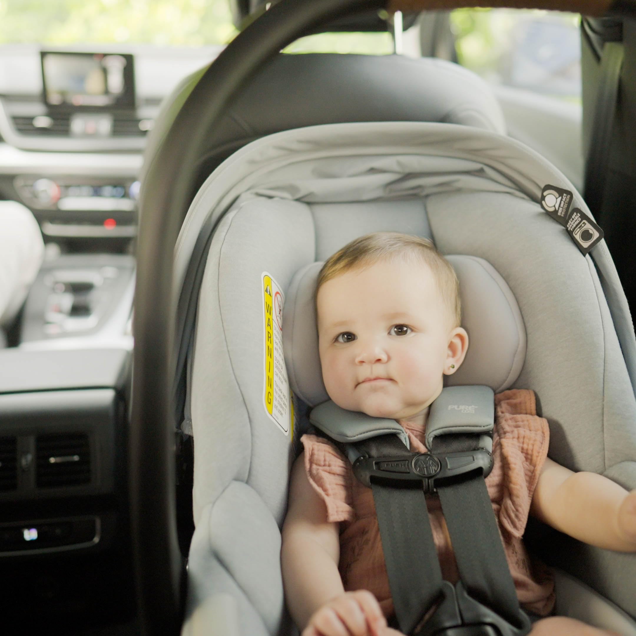 Zelia™ Luxe 5-in-1 Modular Travel System