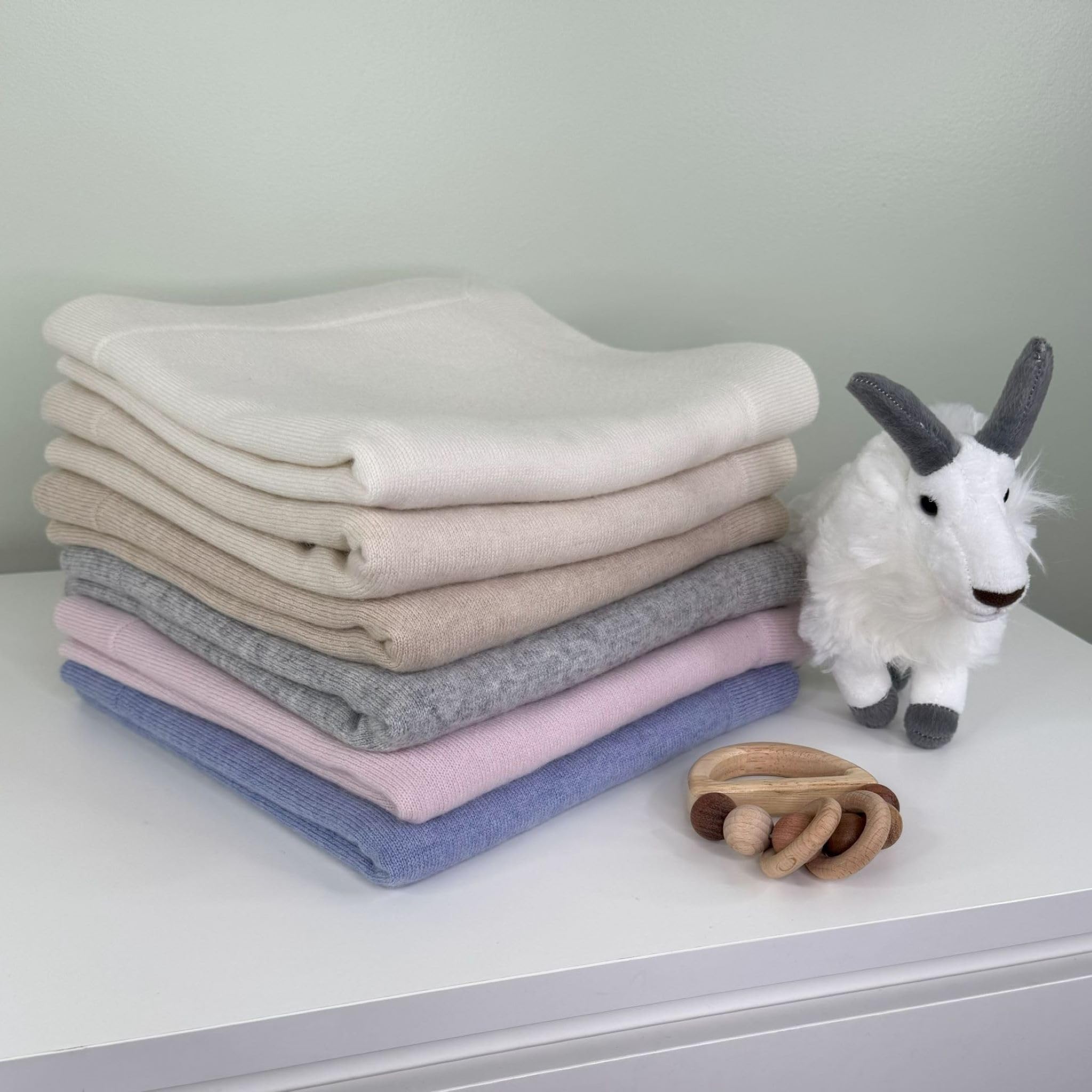 BABY 100% Cashmere Baby Blanket Luxe Knit Design in Blue - 32" x 40"