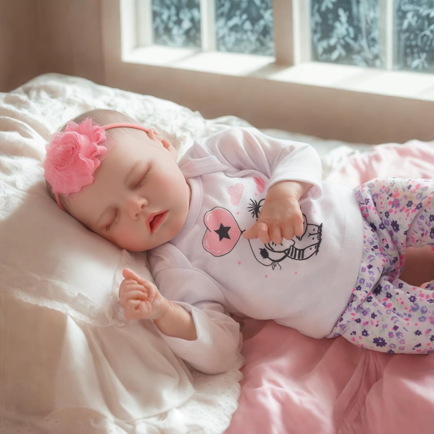 Lifelike Reborn Baby Dolls Girl, 17 Inch Real Baby Doll Soft Body Realistic Newborn