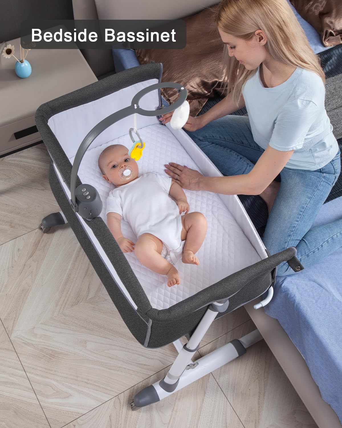 Bedside Bassinet with Wheels and Music Box