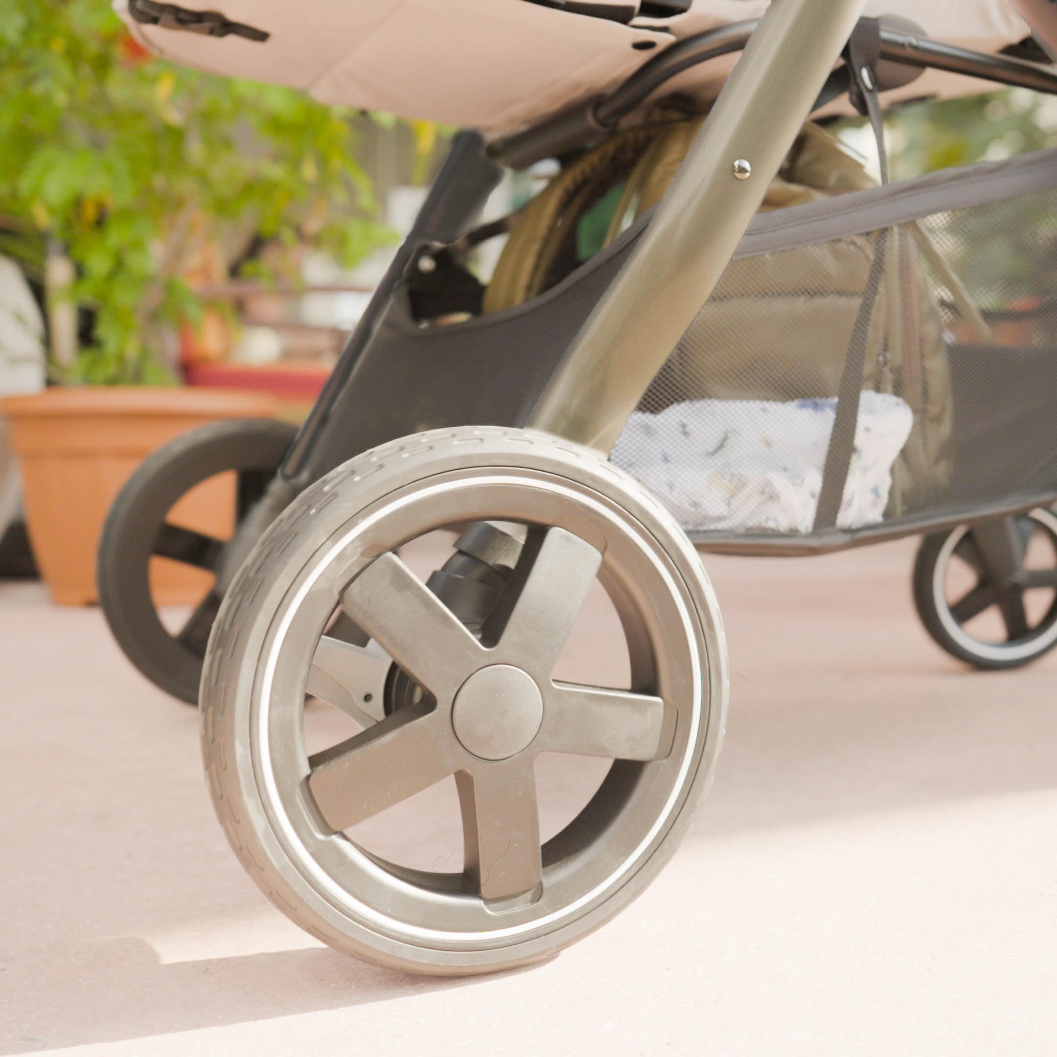 Zelia™ Luxe 5-in-1 Modular Travel System