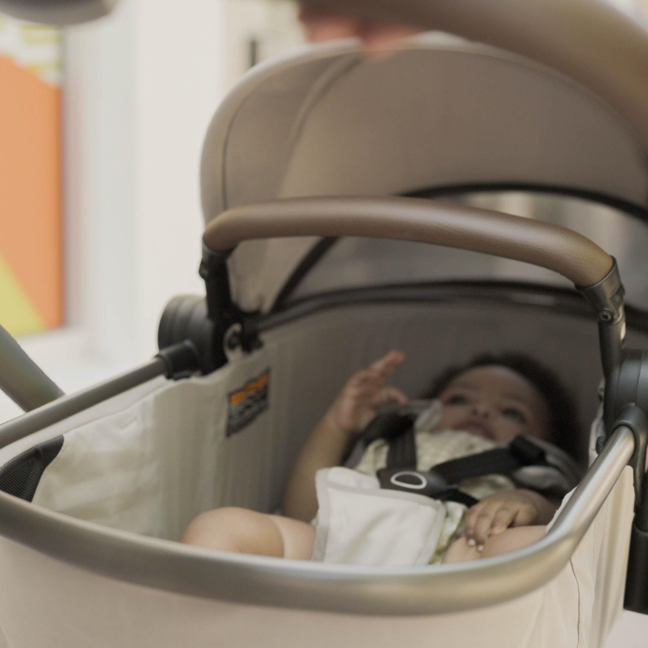 Zelia™ Luxe 5-in-1 Modular Travel System