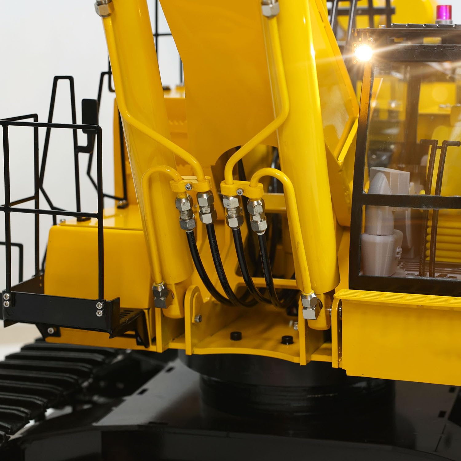1/8 RC Hydraulic Excavator Scale PC1250 Metal Heavy Duty Construction Vehicle for Adult