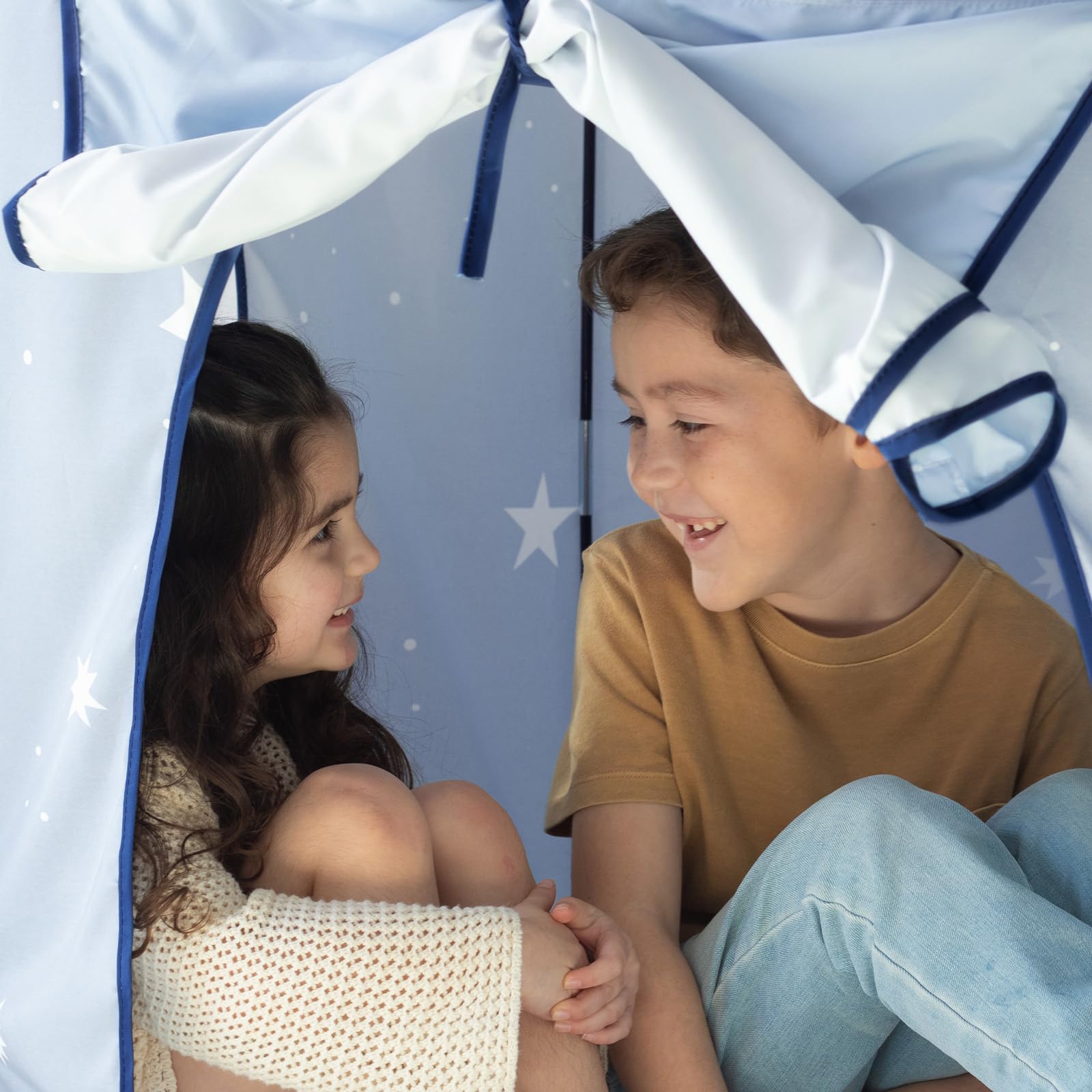 Pop-Up Kids Play Tent with Starry Sky Design
