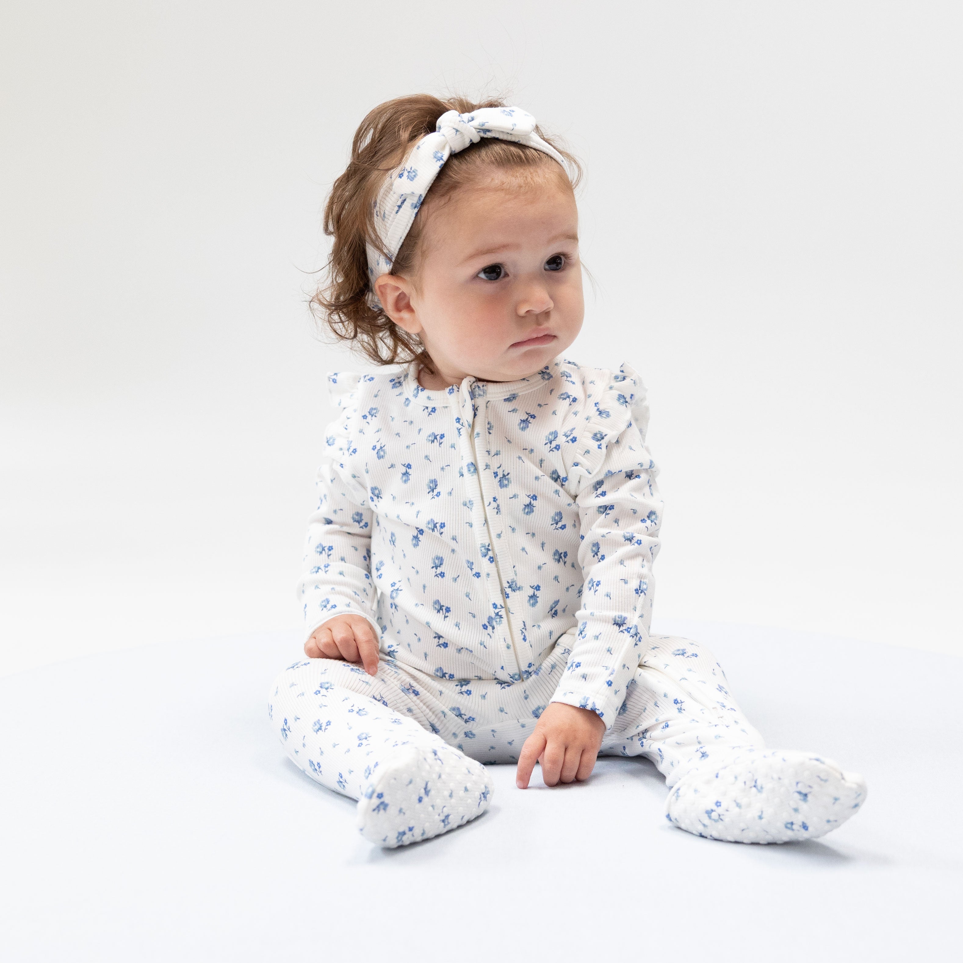 Joli Rosette - 2 Way Ruffle Sleeve Zipper Footie