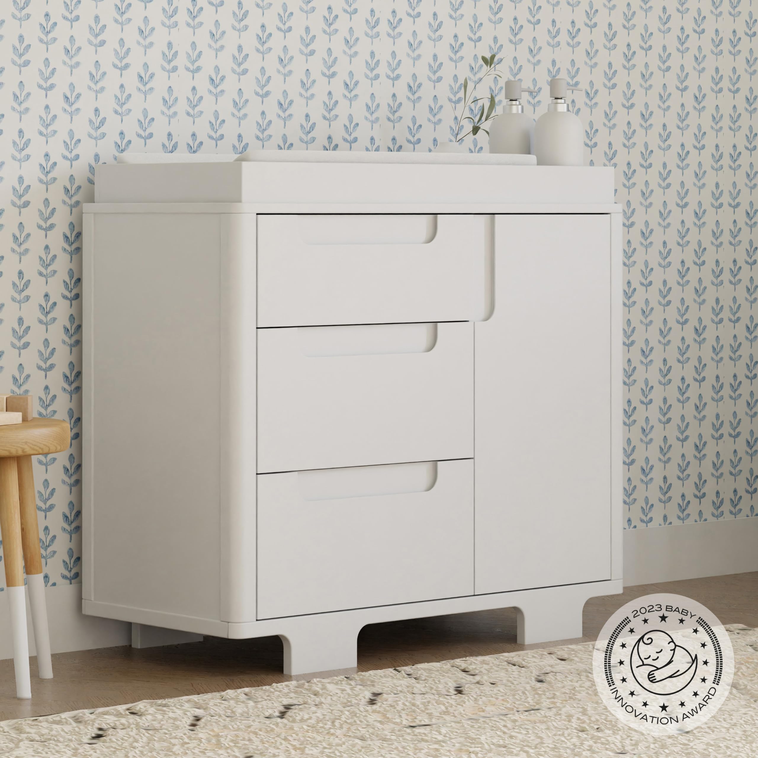 Yuzu 3-Drawer Dresser with Changing Tray