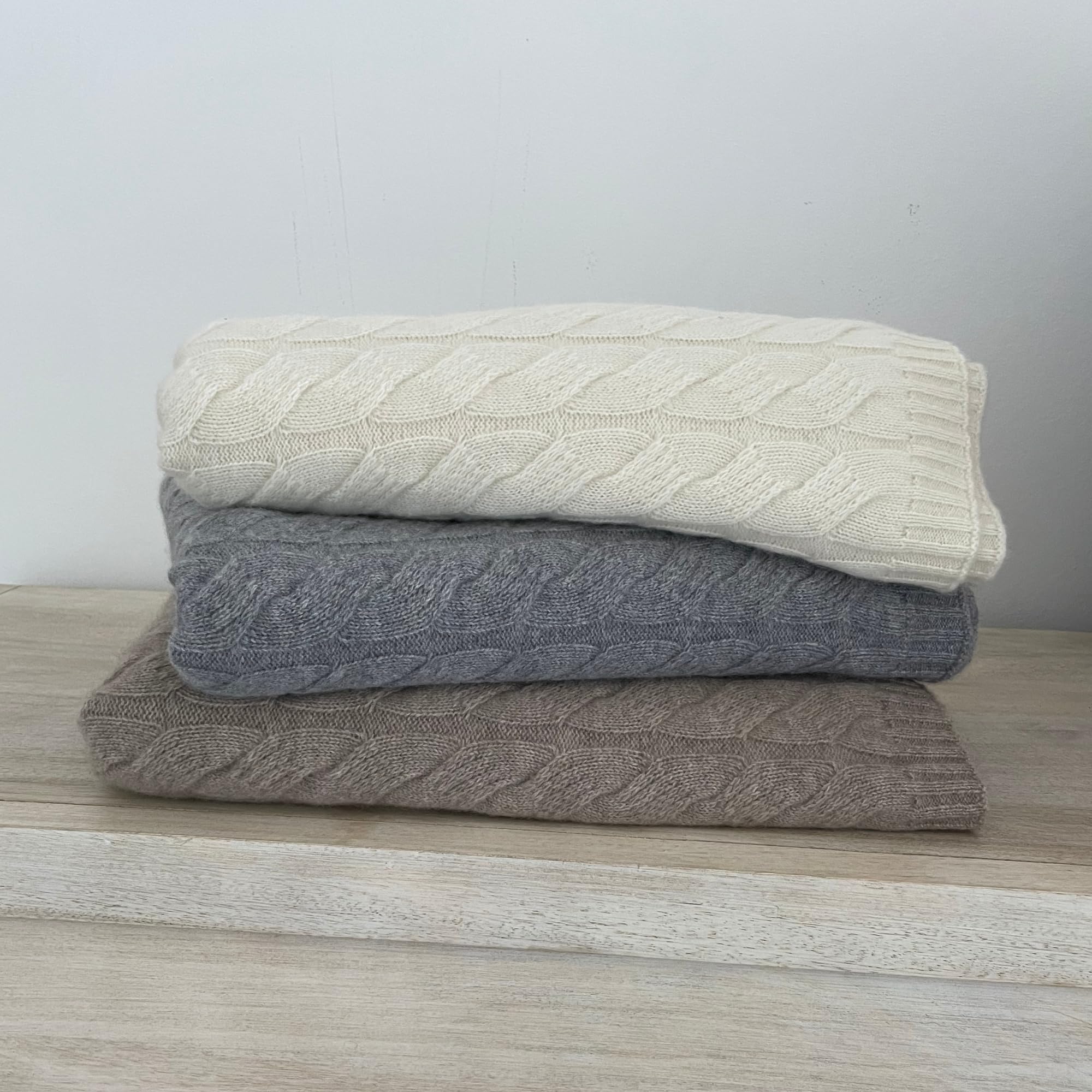 Luxurious 100% Cashmere Cable Knit Throw Blanket – Ultra-Soft