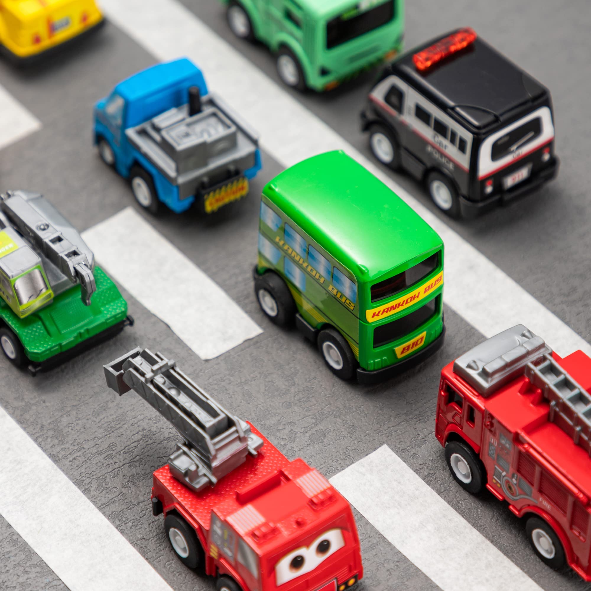 18 Pcs Pull Back City Cars and Trucks Toy Vehicles Set, Friction Powered Cars Toys