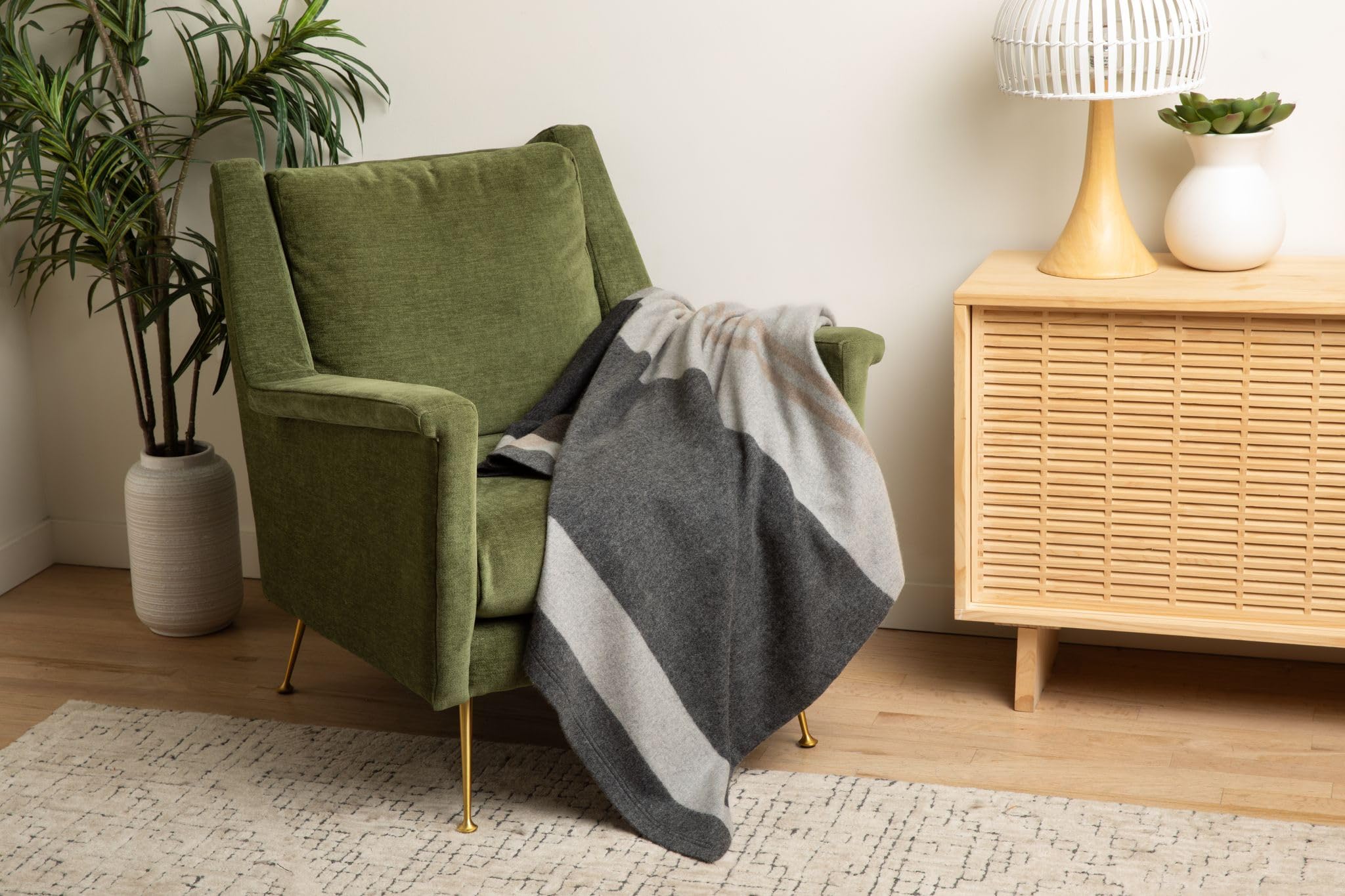 100% Pure Cashmere Throw Blanket Ultra Soft Woven Accent Blanket for Couch