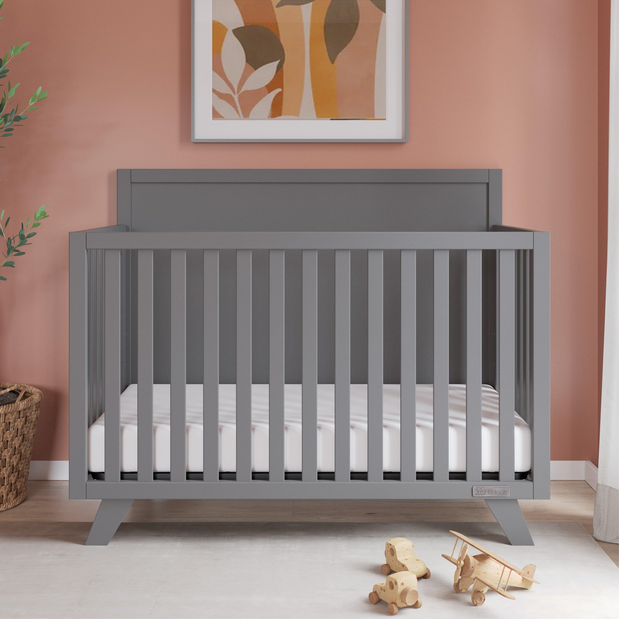 4-in-1 Convertible Crib with Flat Top and Adjustable Mattress