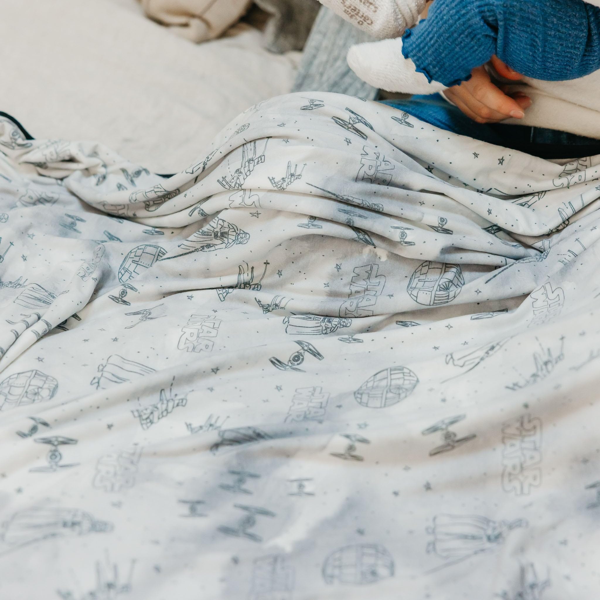 Premium Knit 3-Layer Stretchy Throw Blanket