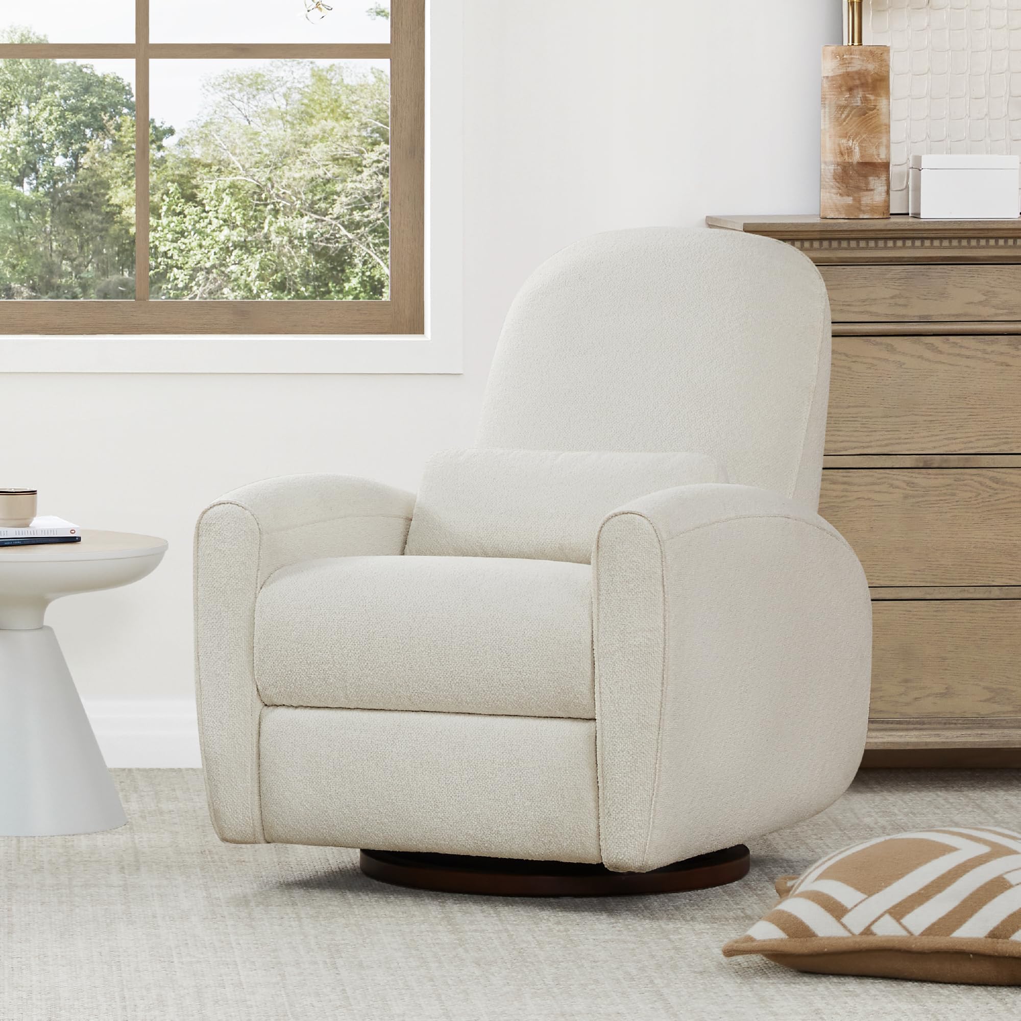 Power Recliner Chair with Swivel & USB Charging