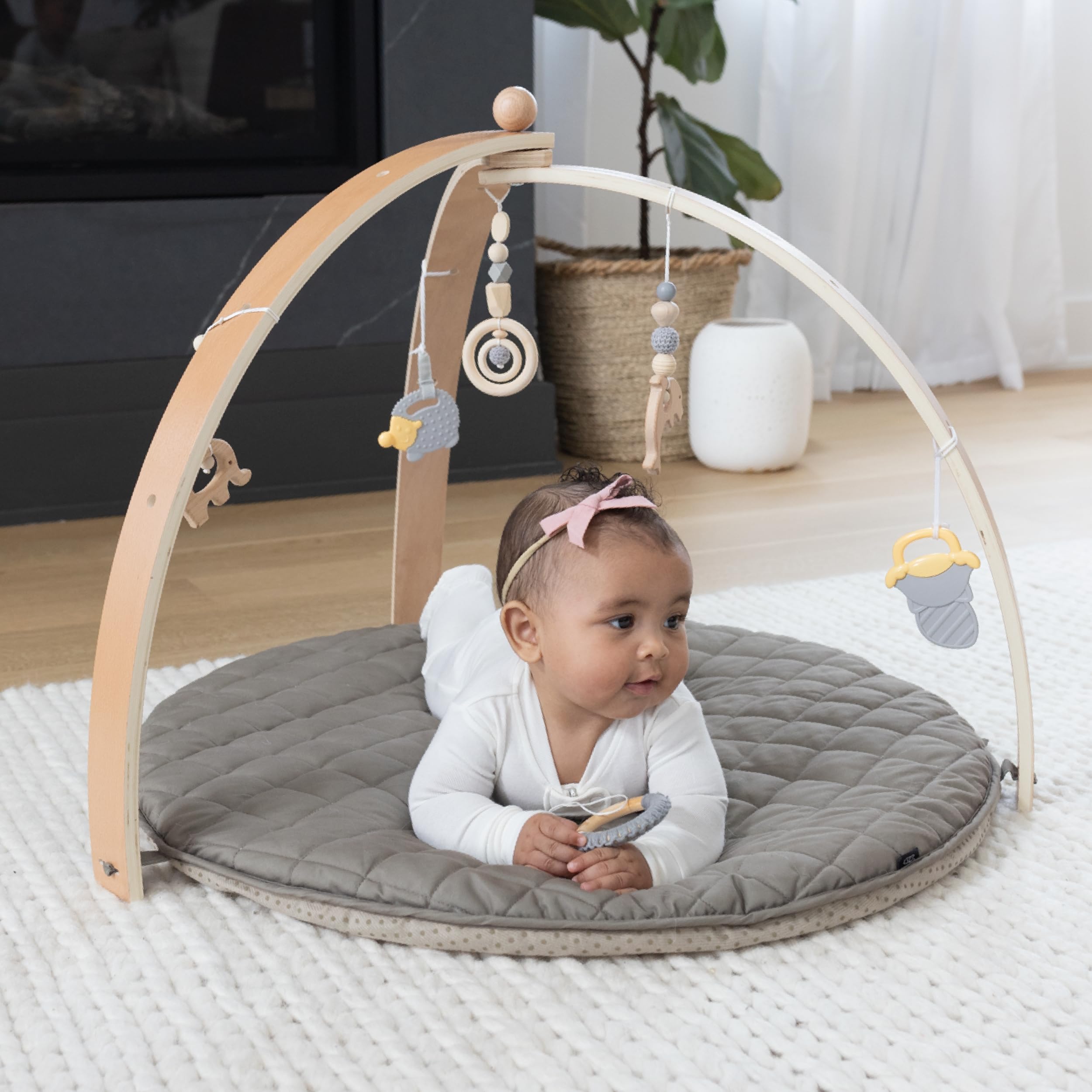 Baby Play Gym & Activity Mat with Toys Hanging - Baby Floor Playmat