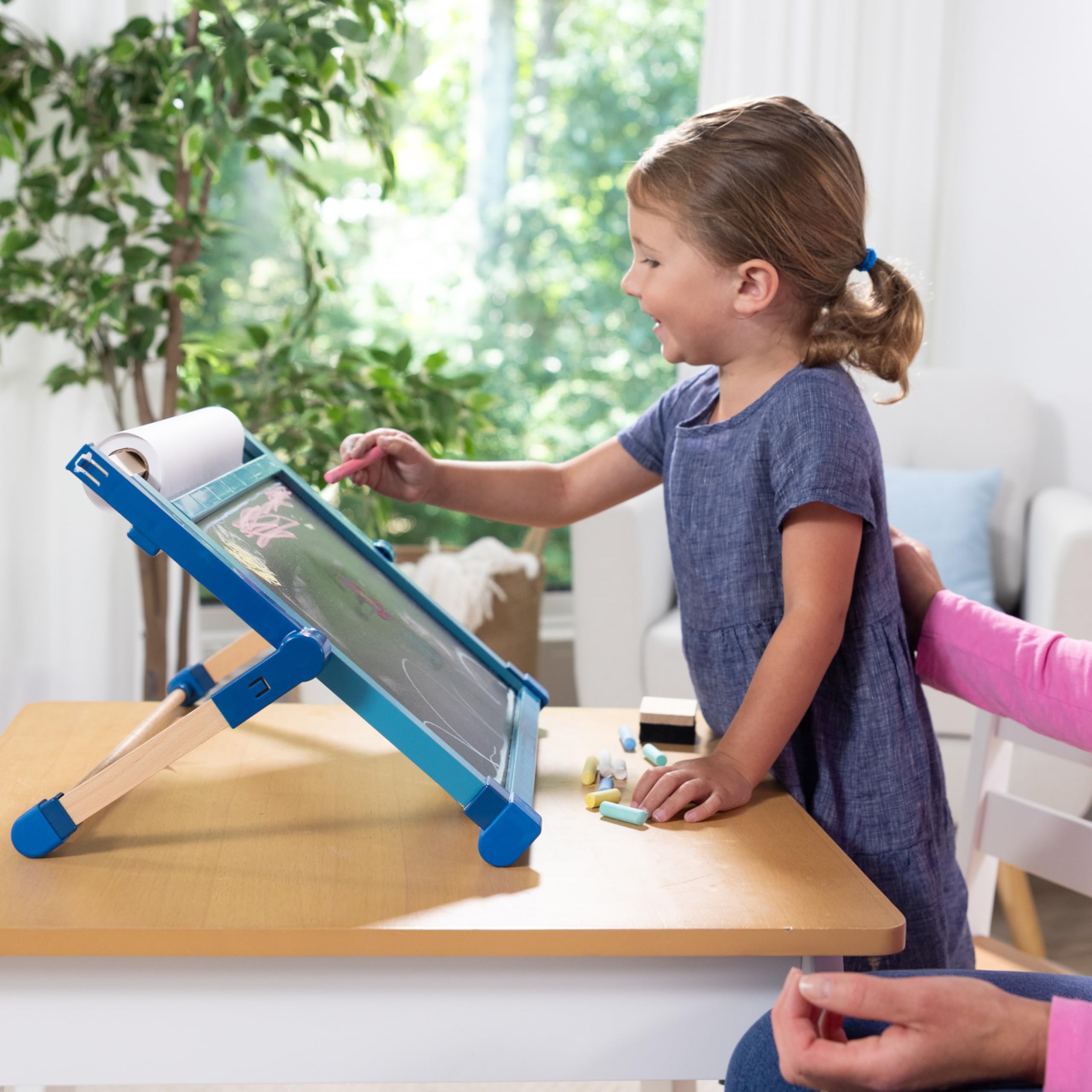 Double Sided Tabletop Art Easel with Magnetic Board