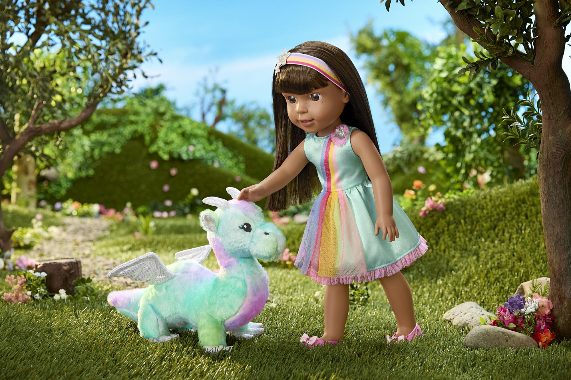 WellieWishers 14.5-inch Ashlyn Doll Playset with Crisella The Dragon, Doll Dress