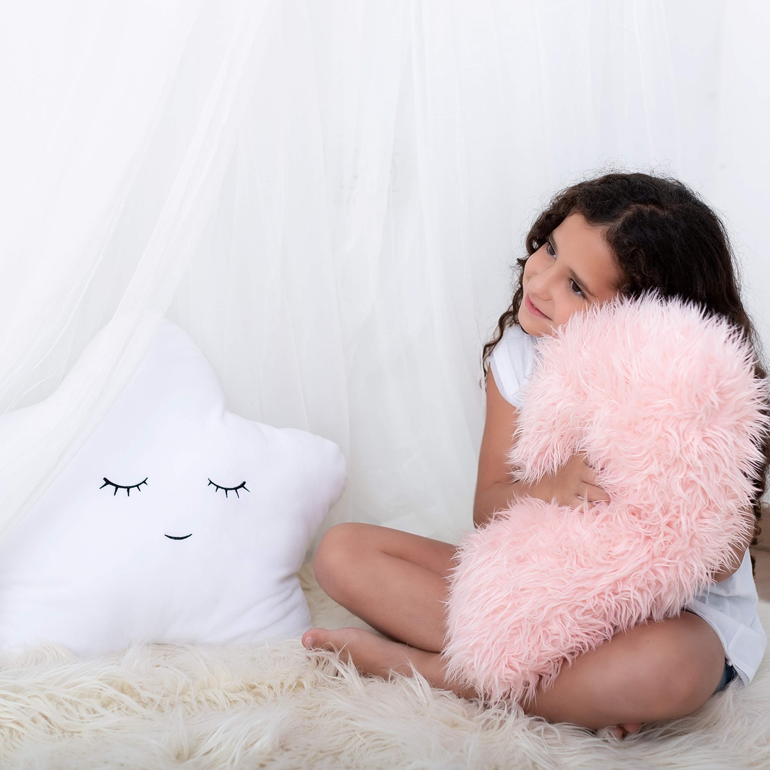 Design Set of 2 Decorative Pillows, Toddler Room. Star Fluffy