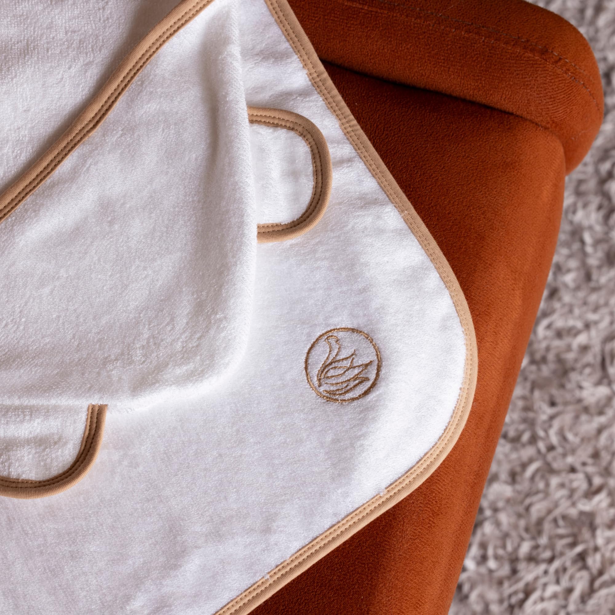 Towel - 35x35 XL, Ultra-Soft & Absorbent, Rayon from Bamboo, Gift-Ready