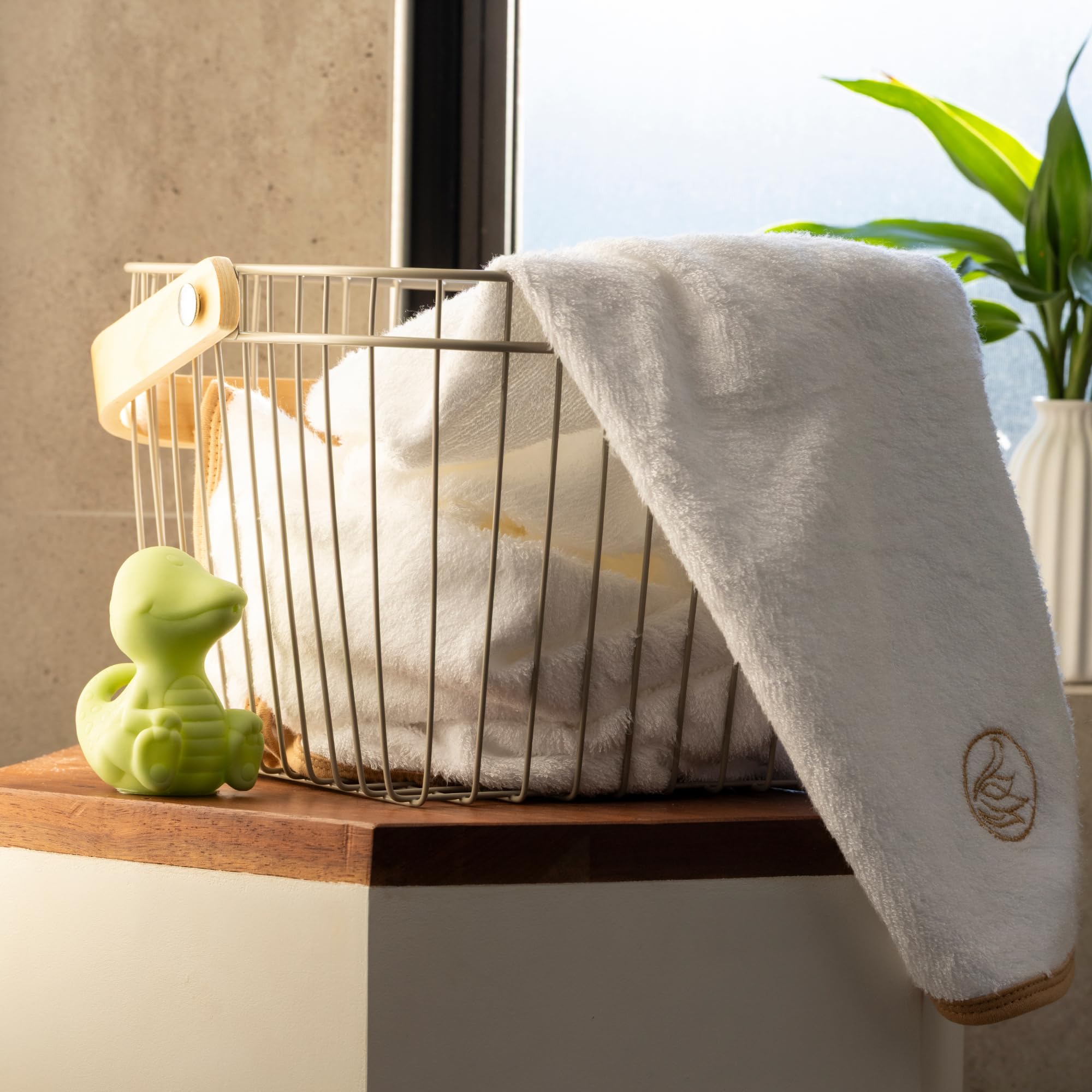 Towel - 35x35 XL, Ultra-Soft & Absorbent, Rayon from Bamboo, Gift-Ready