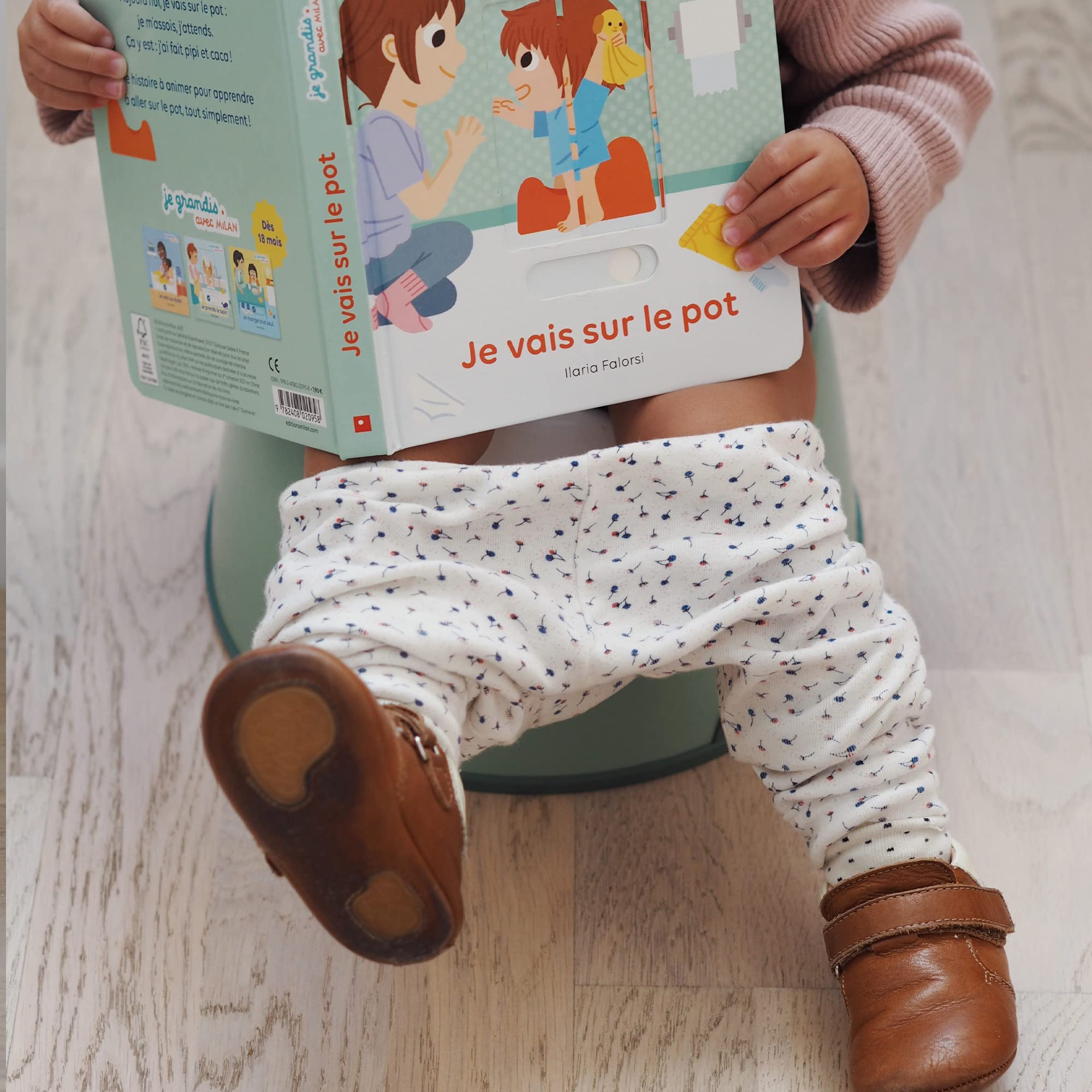 BEABA Ergonomic Training Potty, Provides Comfort and Support, Lightweight & Portable, Compact Toddler Potty (Sage)