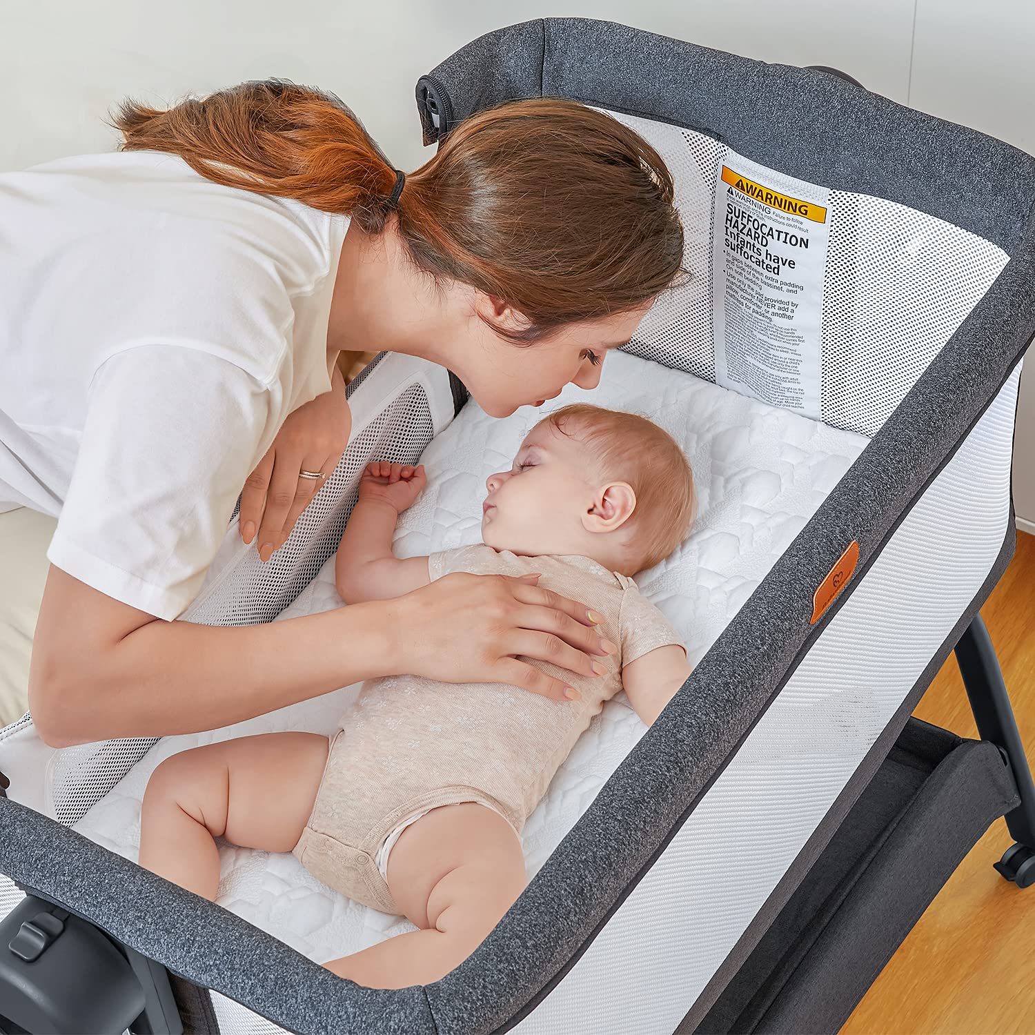 3-in-1 Adjustable Bedside Bassinet with Waterproof Mattress