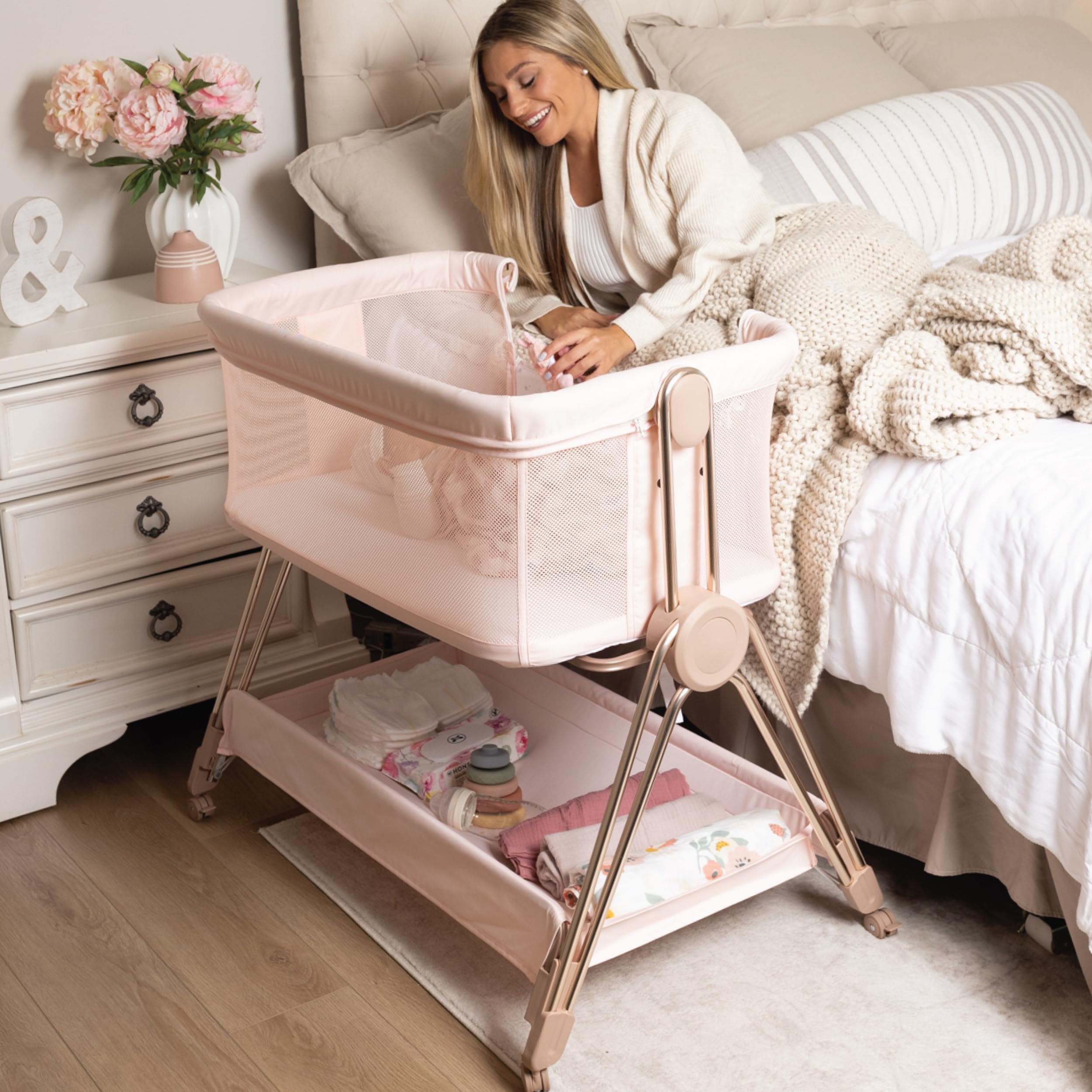 Baby Bedside Sleeper - Bassinet & Bedside Crib with Height Adjustment & Wheels -