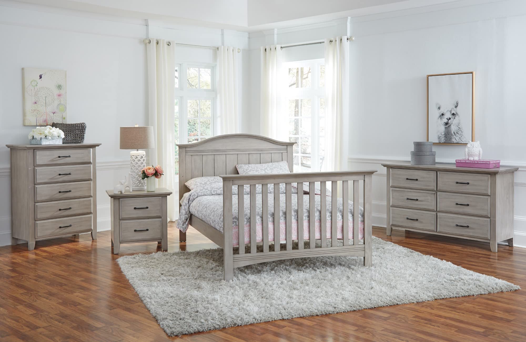 6-Drawer Dresser with Velvet-Lined Drawers