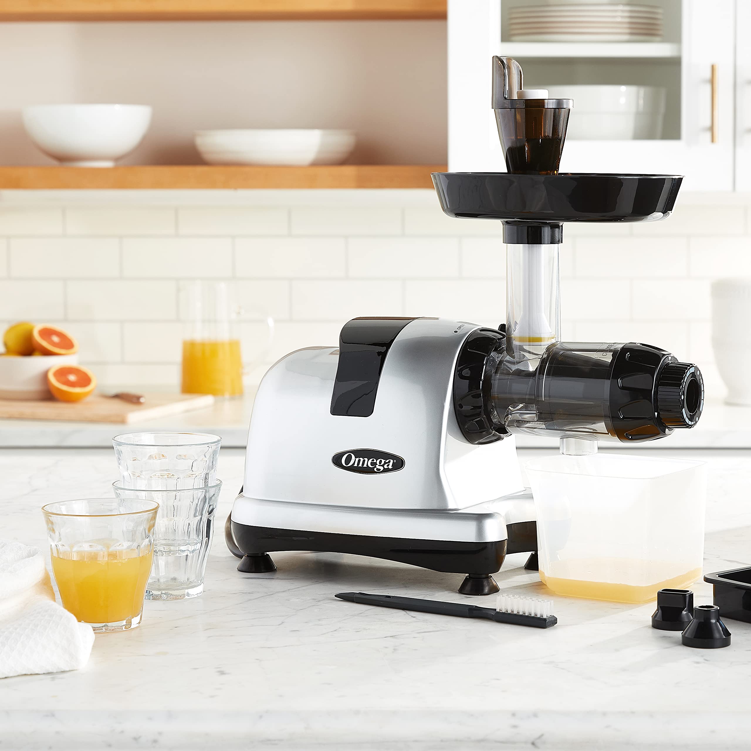 Cold Press Juicer Machine, Vegetable and Fruit Juice Extractor and Nutrition System
