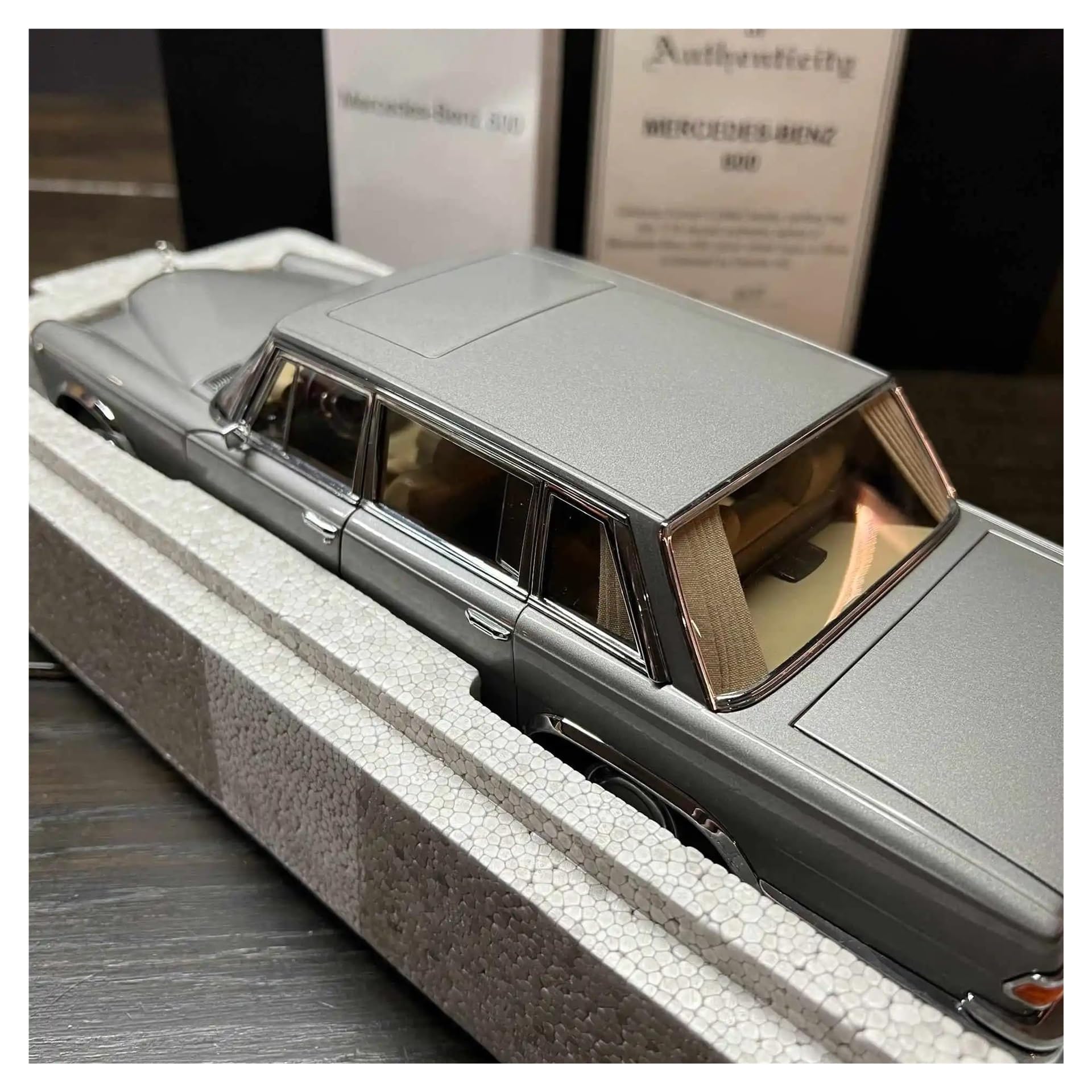 Resin Car Vehicle Model Fit for Pullman 600 1 18 Silver Alloy Fully Open Simulation Limited