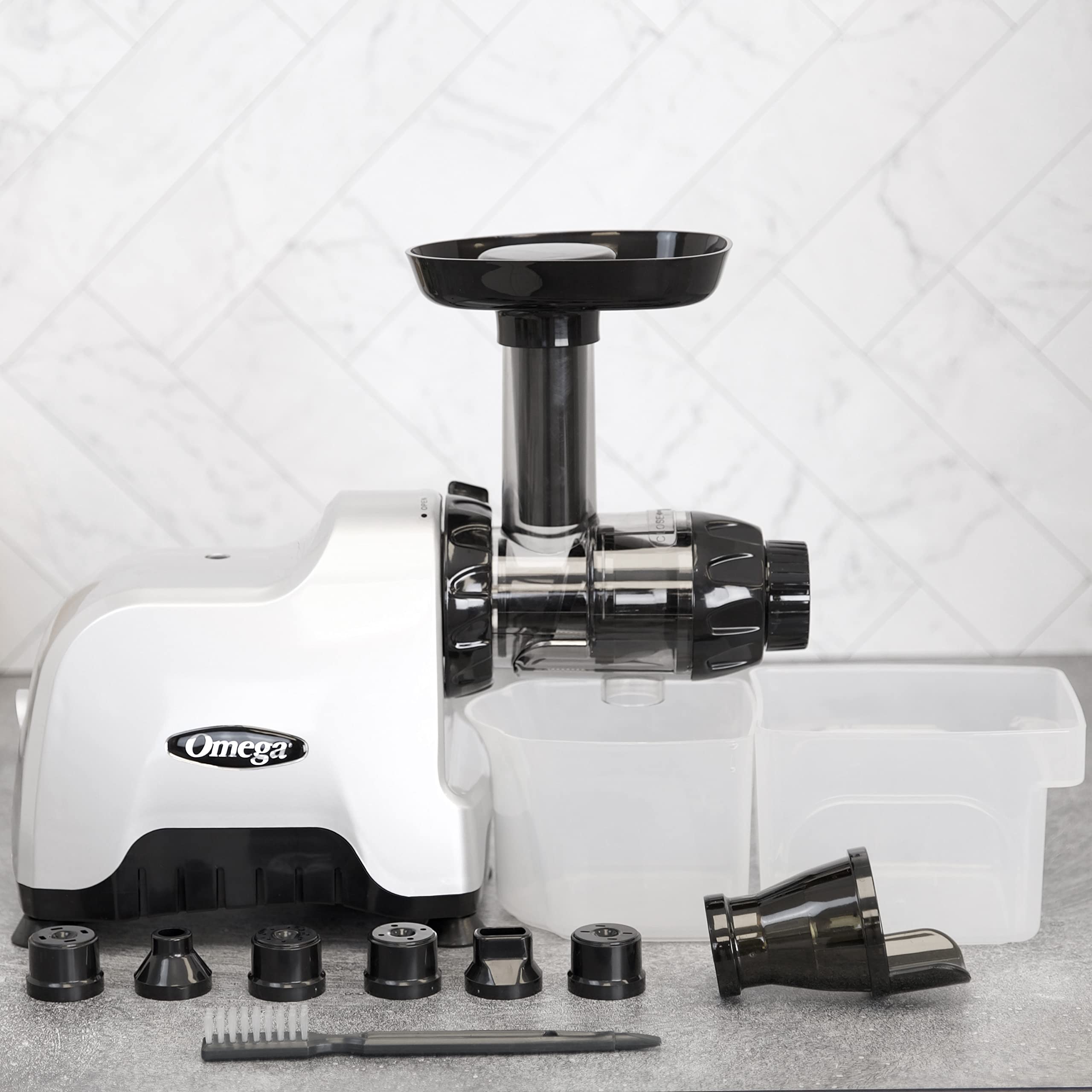 Compact Cold Press Juicer Machine, Vegetable and Fruit Juice Extractor and Nutrition