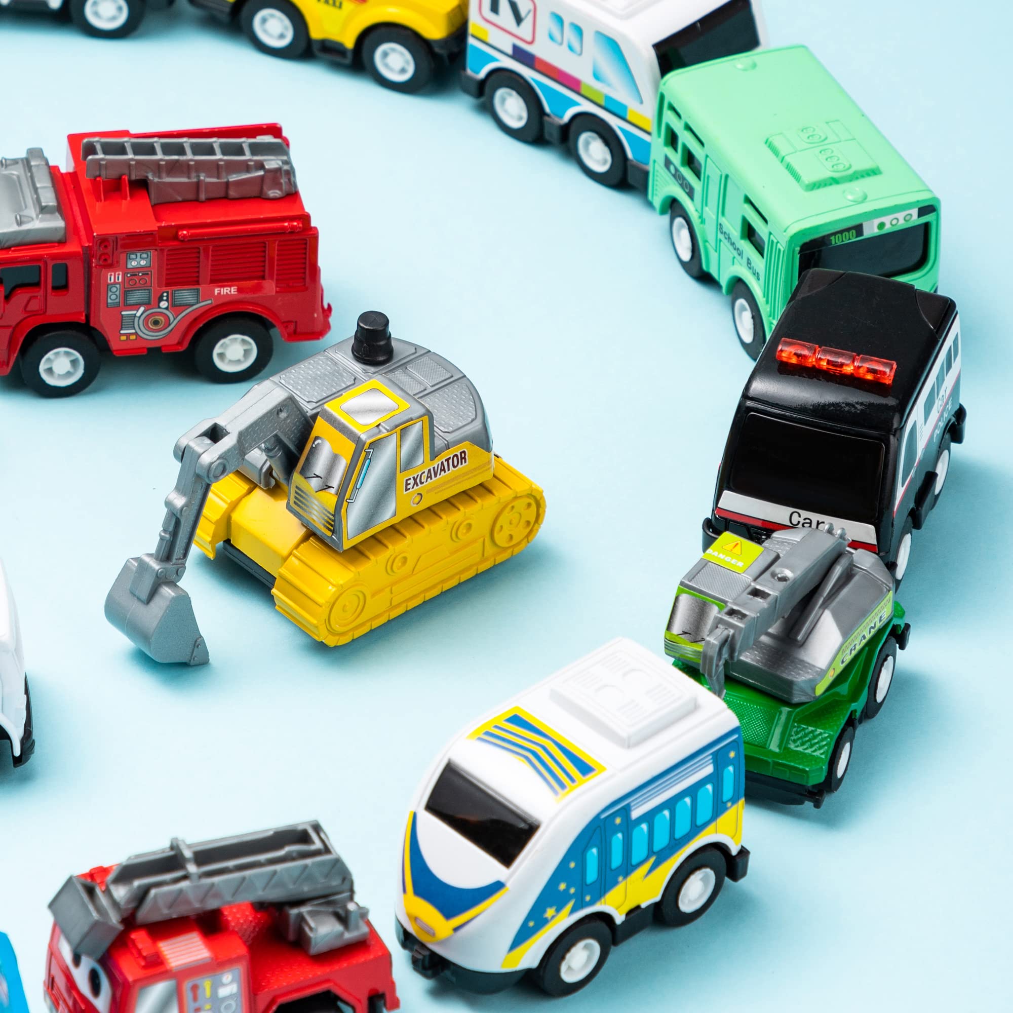 18 Pcs Pull Back City Cars and Trucks Toy Vehicles Set, Friction Powered Cars Toys